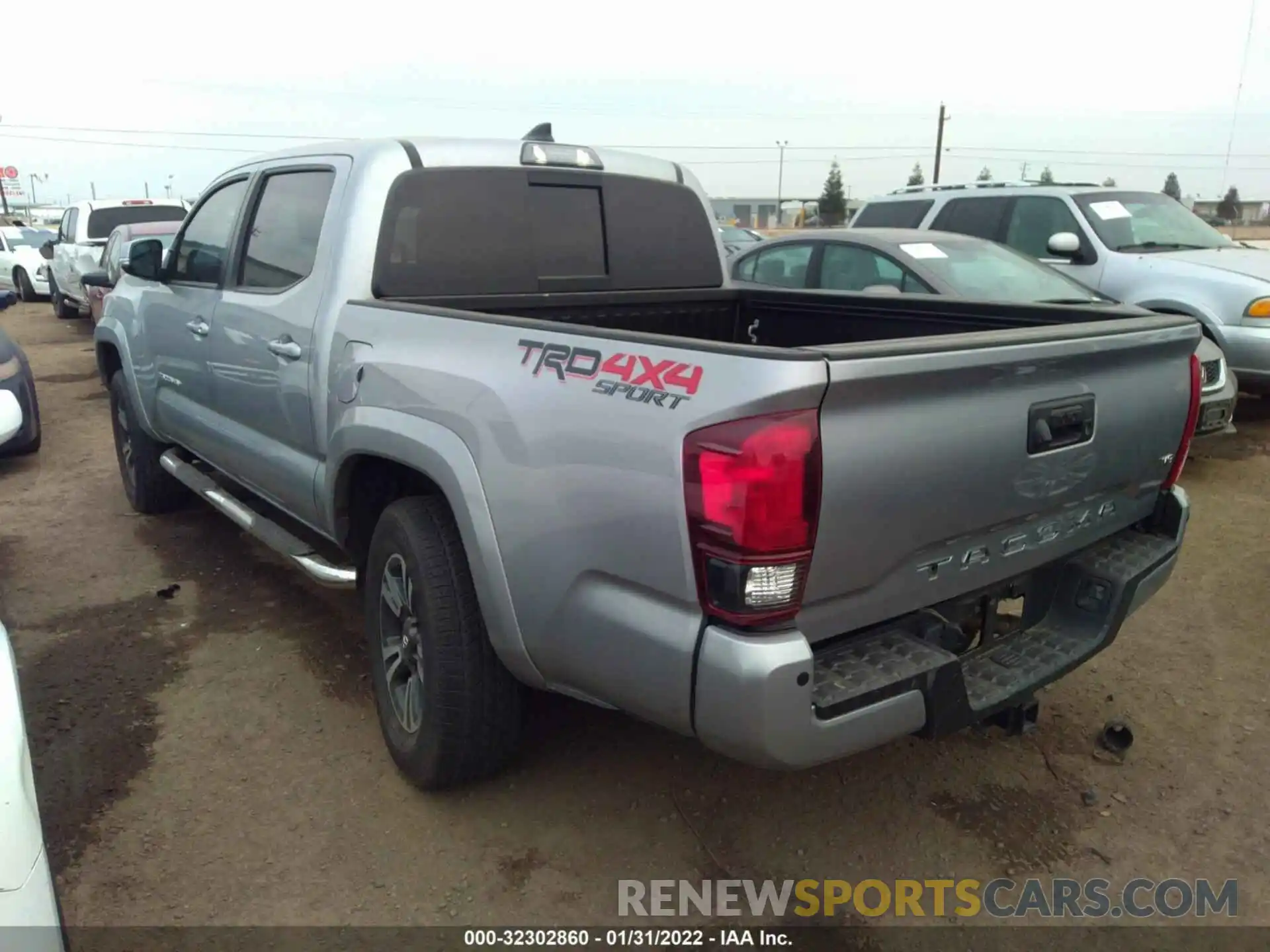 3 Фотография поврежденного автомобиля 3TMCZ5ANXKM222233 TOYOTA TACOMA 4WD 2019