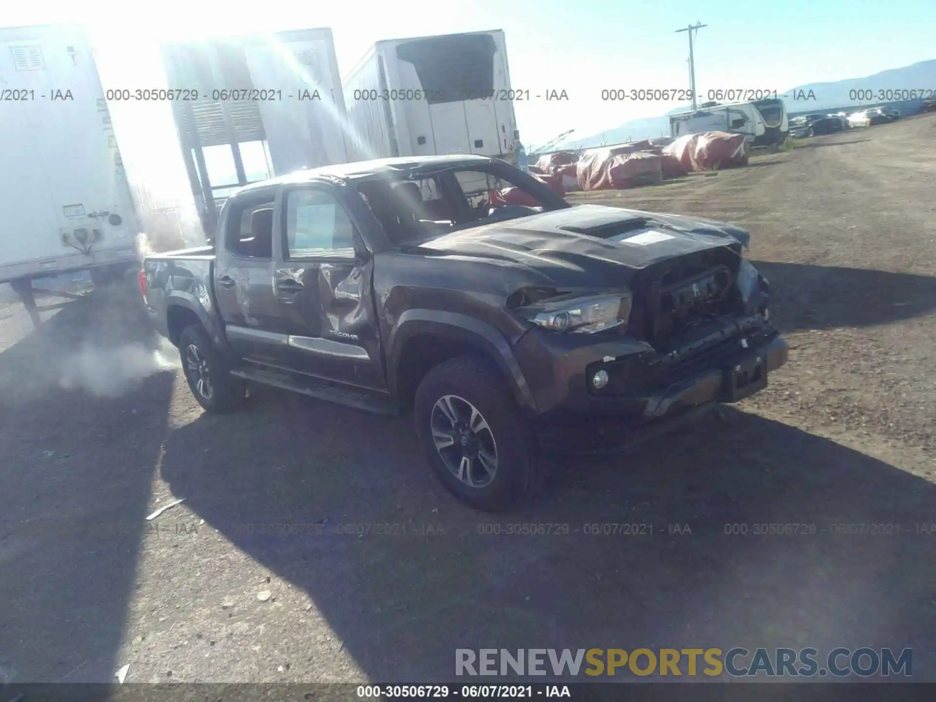 1 Фотография поврежденного автомобиля 3TMCZ5ANXKM225603 TOYOTA TACOMA 4WD 2019