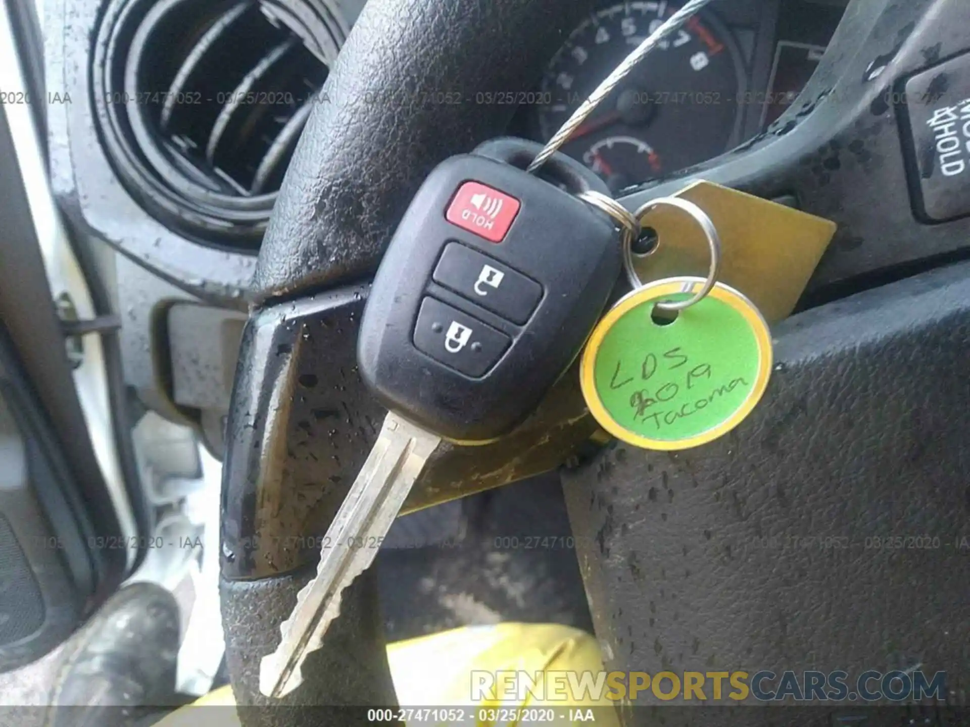 11 Photograph of a damaged car 3TMCZ5ANXKM230803 TOYOTA TACOMA 4WD 2019