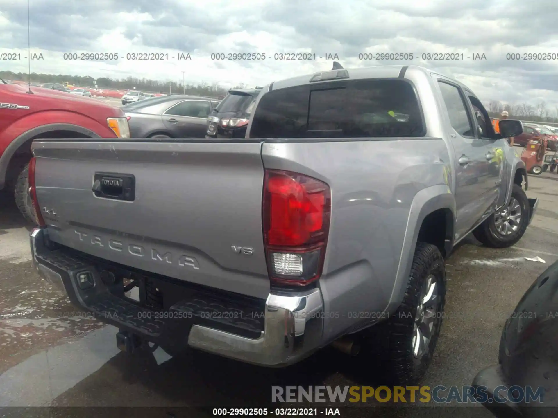 4 Photograph of a damaged car 3TMCZ5ANXKM234933 TOYOTA TACOMA 4WD 2019