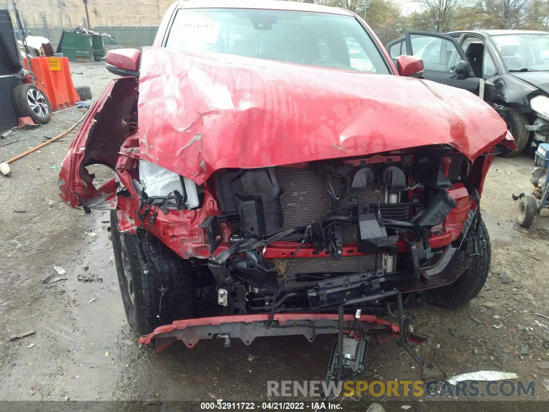 6 Photograph of a damaged car 3TMCZ5ANXKM236018 TOYOTA TACOMA 4WD 2019