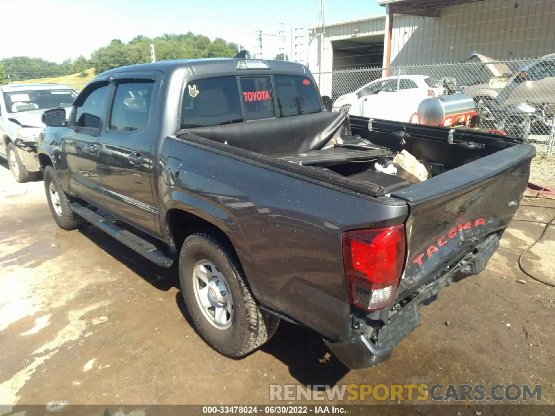 3 Photograph of a damaged car 3TMCZ5ANXKM237198 TOYOTA TACOMA 4WD 2019