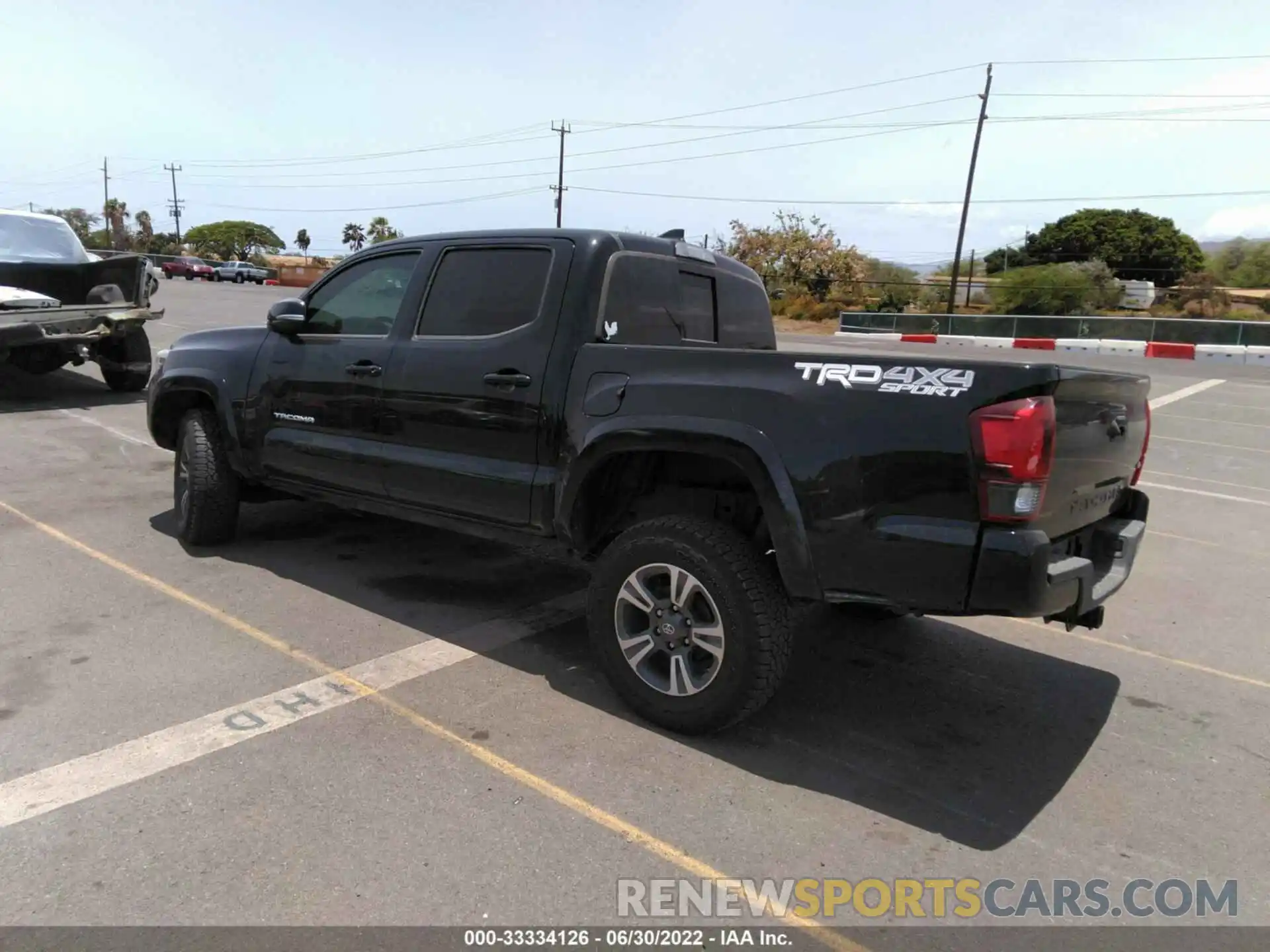 3 Photograph of a damaged car 3TMCZ5ANXKM237783 TOYOTA TACOMA 4WD 2019