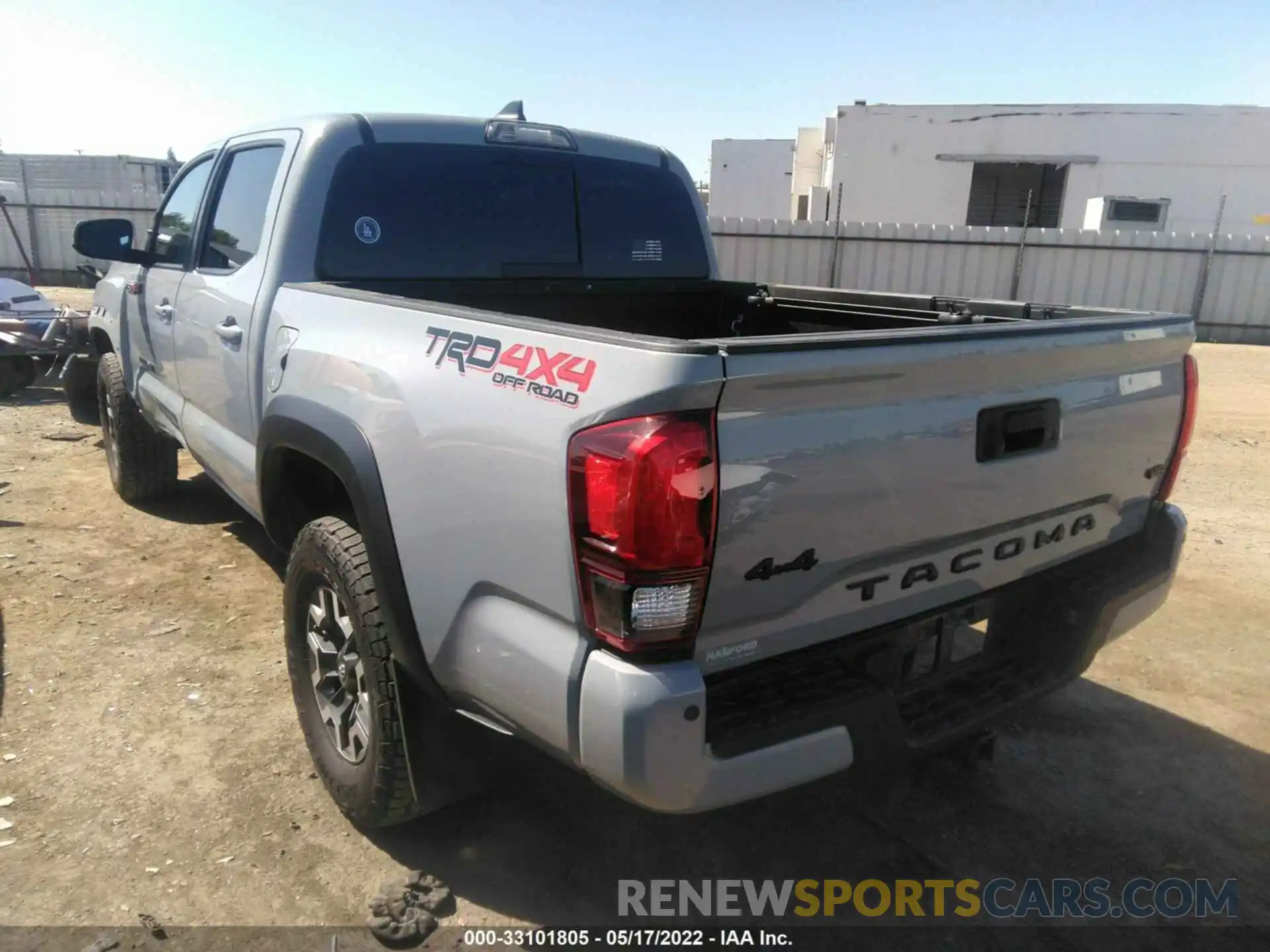 3 Фотография поврежденного автомобиля 3TMCZ5ANXKM240389 TOYOTA TACOMA 4WD 2019