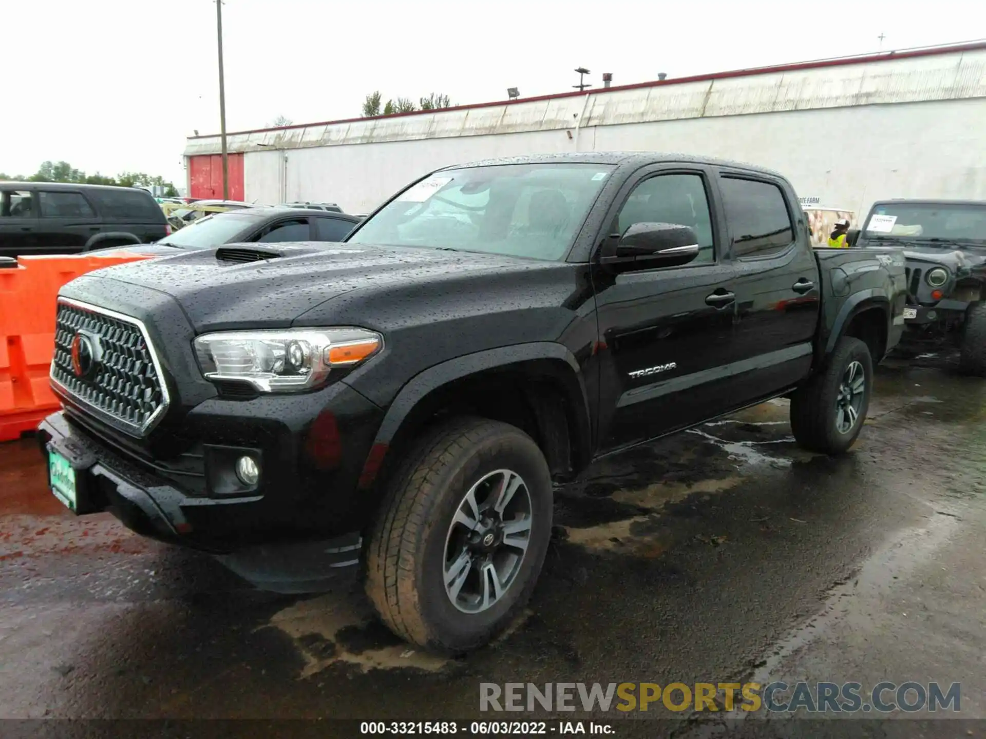 2 Photograph of a damaged car 3TMCZ5ANXKM242899 TOYOTA TACOMA 4WD 2019