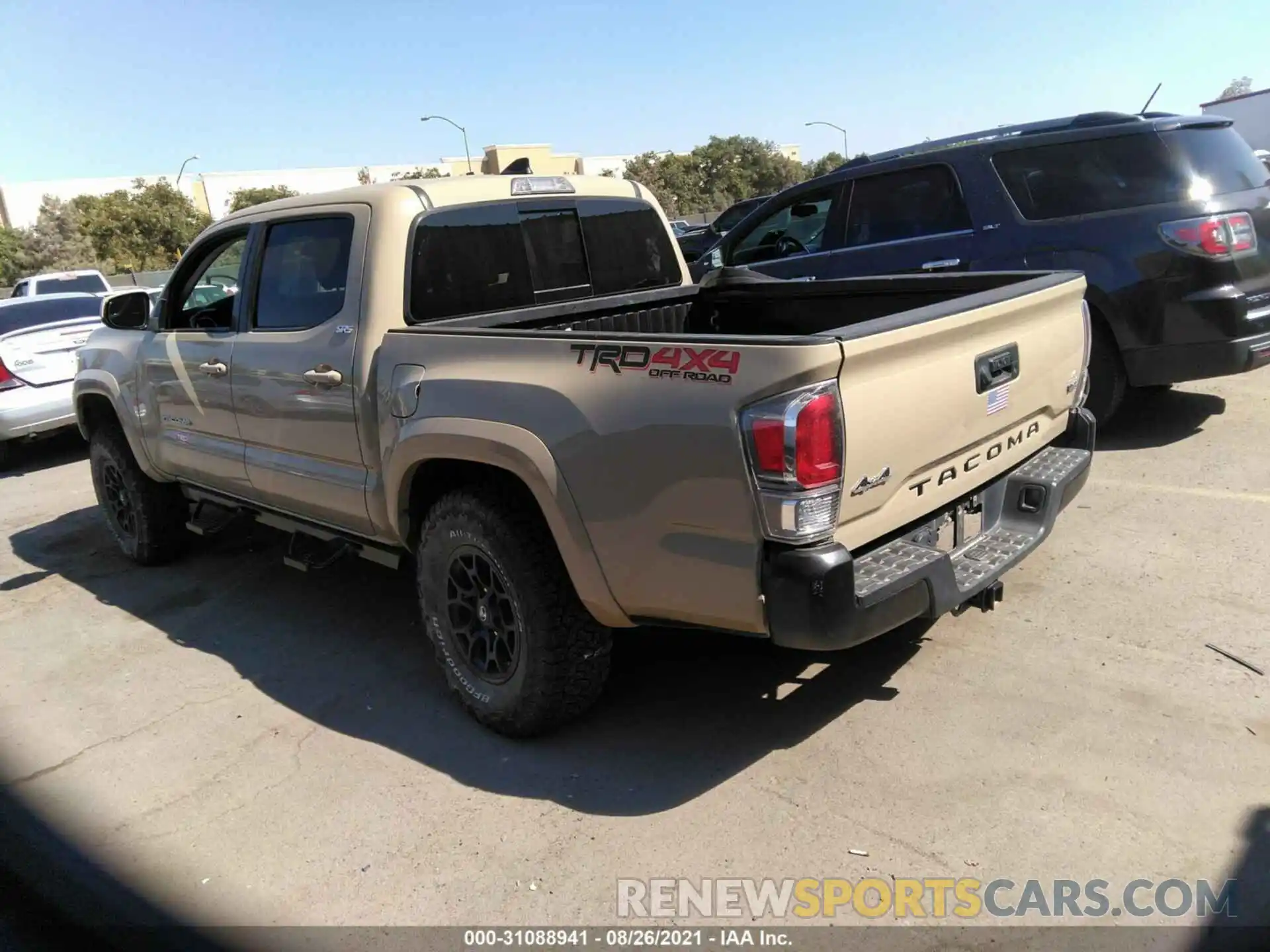 3 Фотография поврежденного автомобиля 3TMCZ5ANXKM243518 TOYOTA TACOMA 4WD 2019