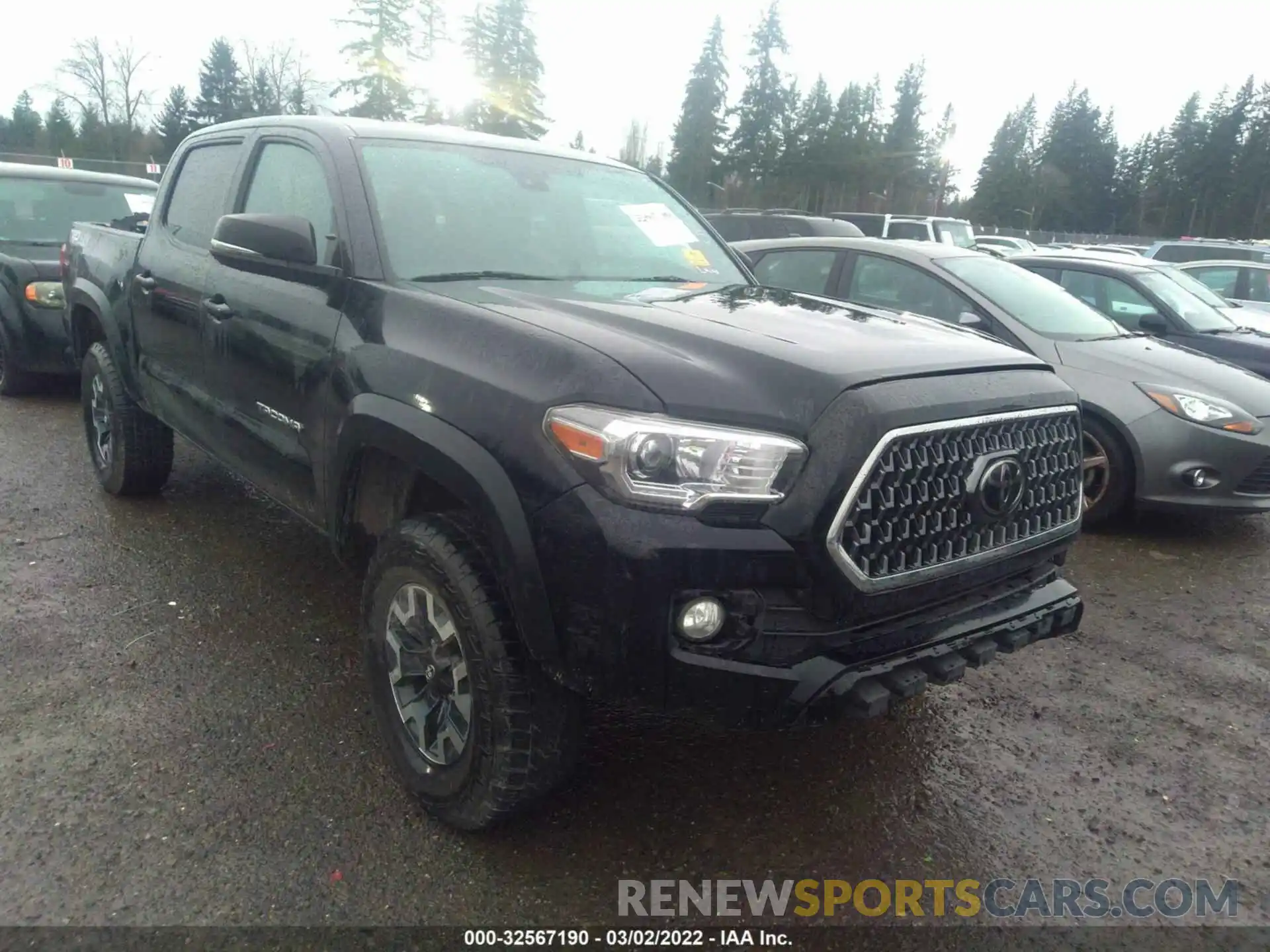 1 Photograph of a damaged car 3TMCZ5ANXKM246399 TOYOTA TACOMA 4WD 2019