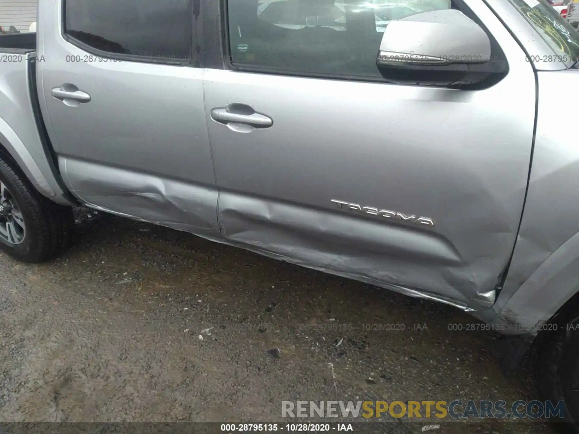 6 Photograph of a damaged car 3TMCZ5ANXKM249755 TOYOTA TACOMA 4WD 2019