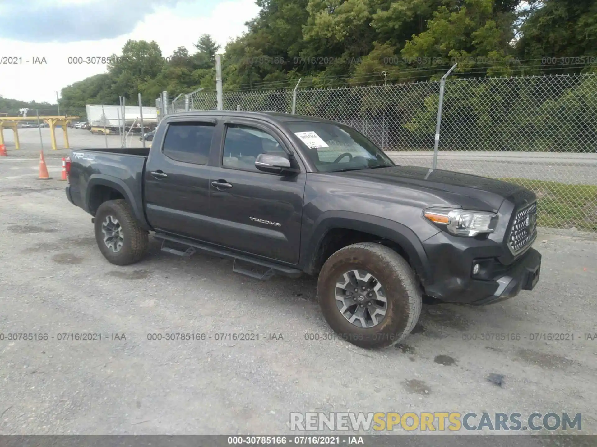 1 Photograph of a damaged car 3TMCZ5ANXKM250159 TOYOTA TACOMA 4WD 2019