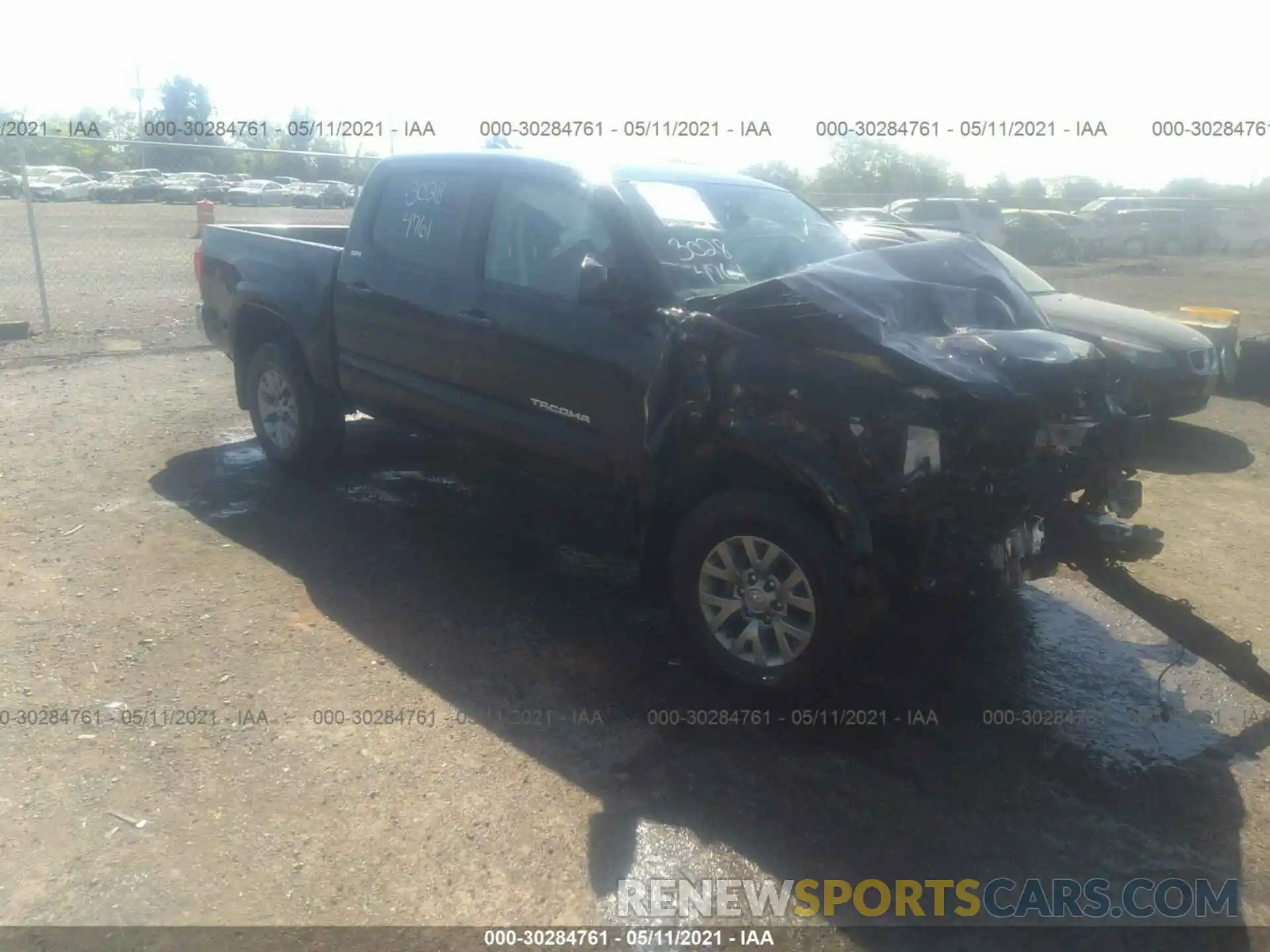 1 Photograph of a damaged car 3TMCZ5ANXKM260593 TOYOTA TACOMA 4WD 2019