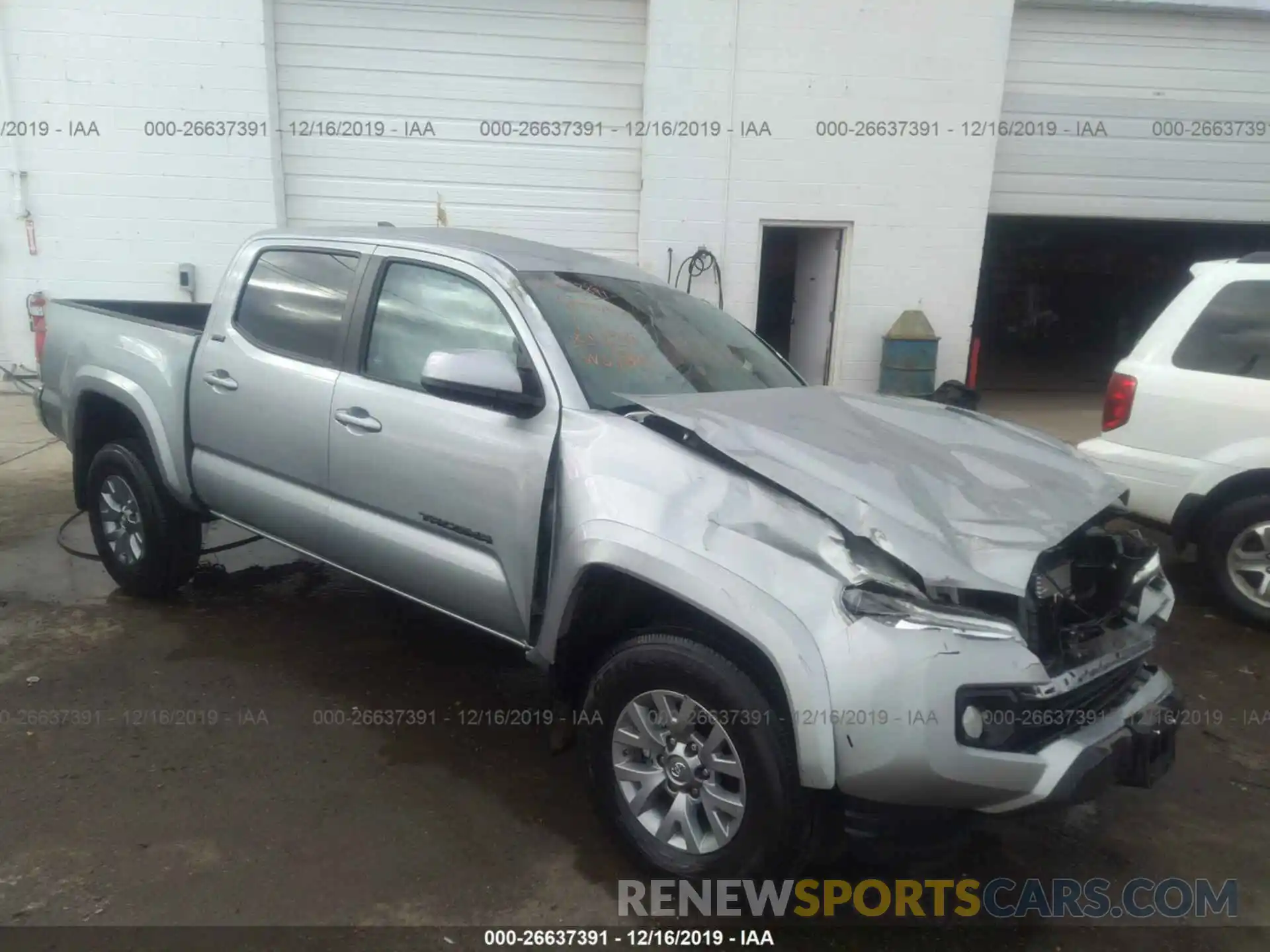 1 Photograph of a damaged car 3TMCZ5ANXKM265308 TOYOTA TACOMA 4WD 2019