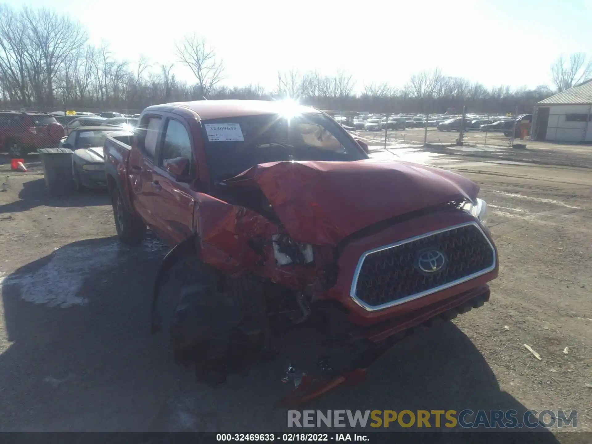 1 Photograph of a damaged car 3TMCZ5ANXKM270525 TOYOTA TACOMA 4WD 2019