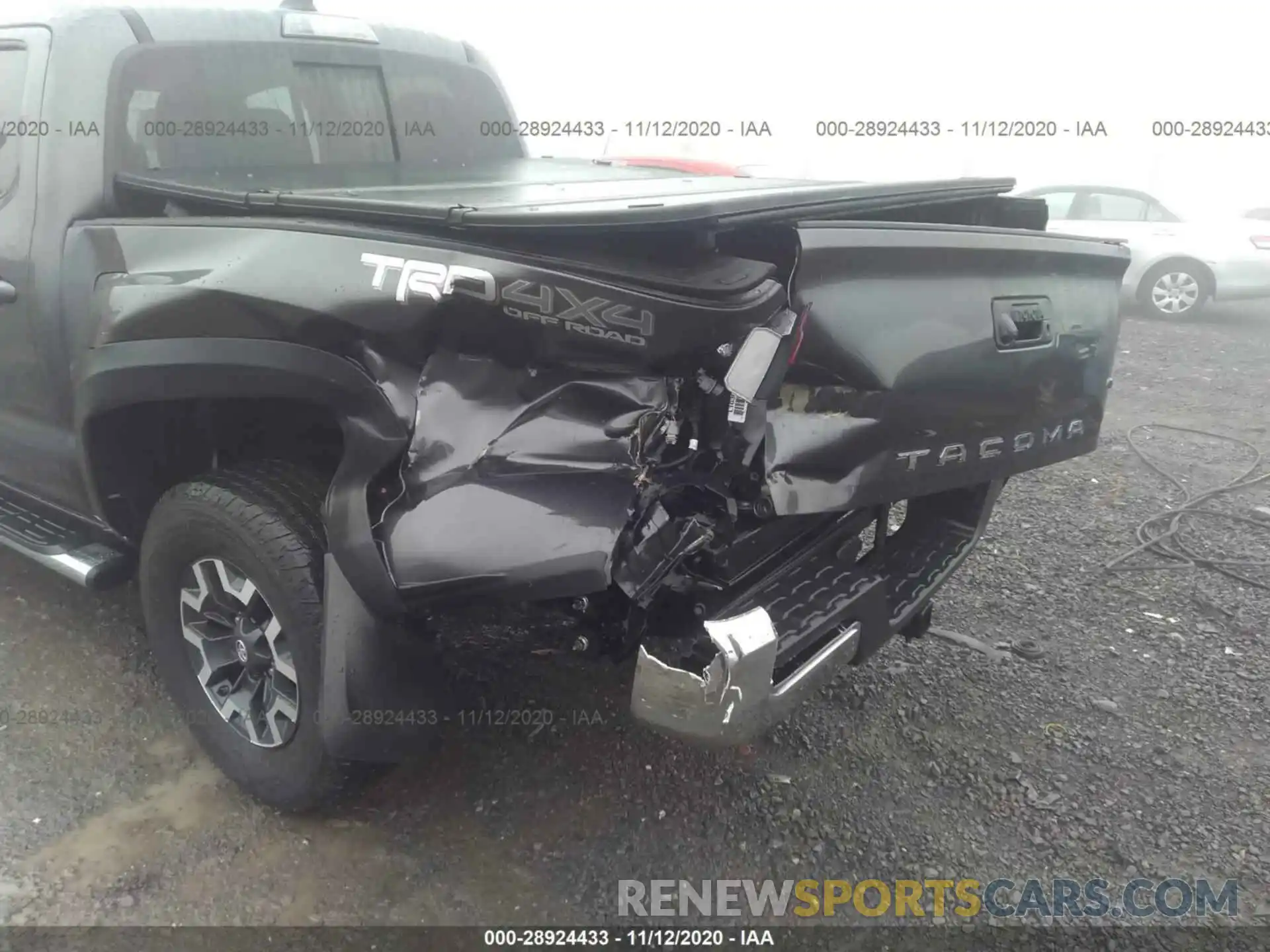 6 Photograph of a damaged car 3TMCZ5ANXKM287504 TOYOTA TACOMA 4WD 2019