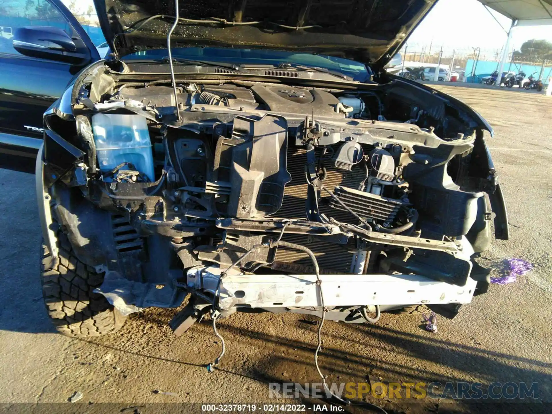 6 Photograph of a damaged car 3TMDZ5BN0KM058039 TOYOTA TACOMA 4WD 2019