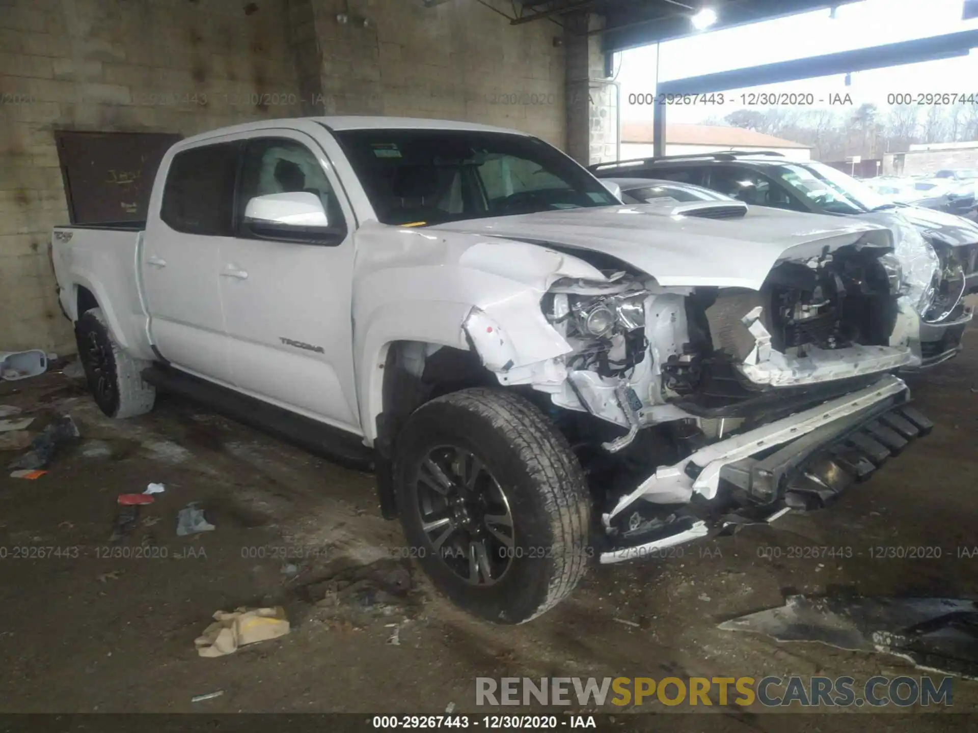 6 Фотография поврежденного автомобиля 3TMDZ5BN0KM067596 TOYOTA TACOMA 4WD 2019