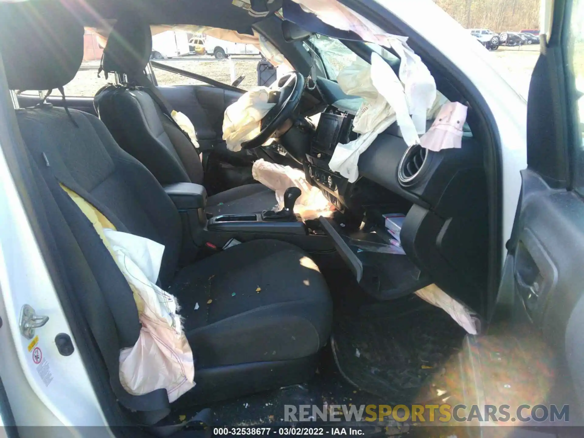 5 Photograph of a damaged car 3TMDZ5BN0KM067887 TOYOTA TACOMA 4WD 2019