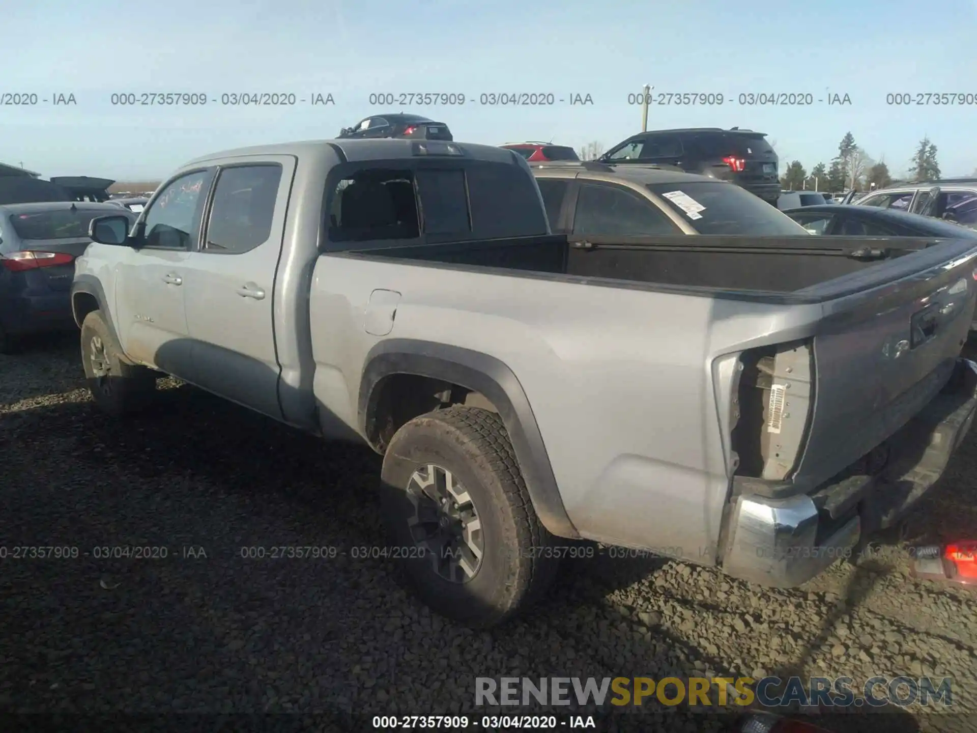 3 Photograph of a damaged car 3TMDZ5BN0KM075844 TOYOTA TACOMA 4WD 2019