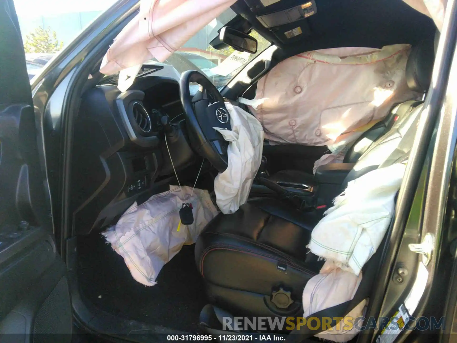 5 Photograph of a damaged car 3TMDZ5BN1KM063900 TOYOTA TACOMA 4WD 2019