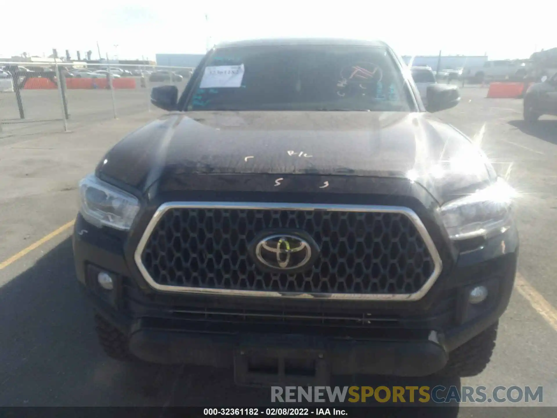 6 Photograph of a damaged car 3TMDZ5BN1KM065808 TOYOTA TACOMA 4WD 2019