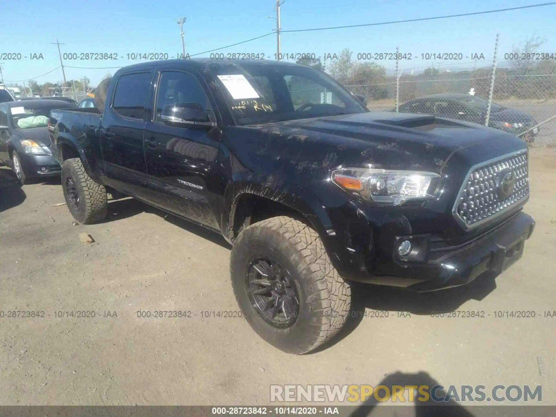 1 Photograph of a damaged car 3TMDZ5BN1KM071642 TOYOTA TACOMA 4WD 2019