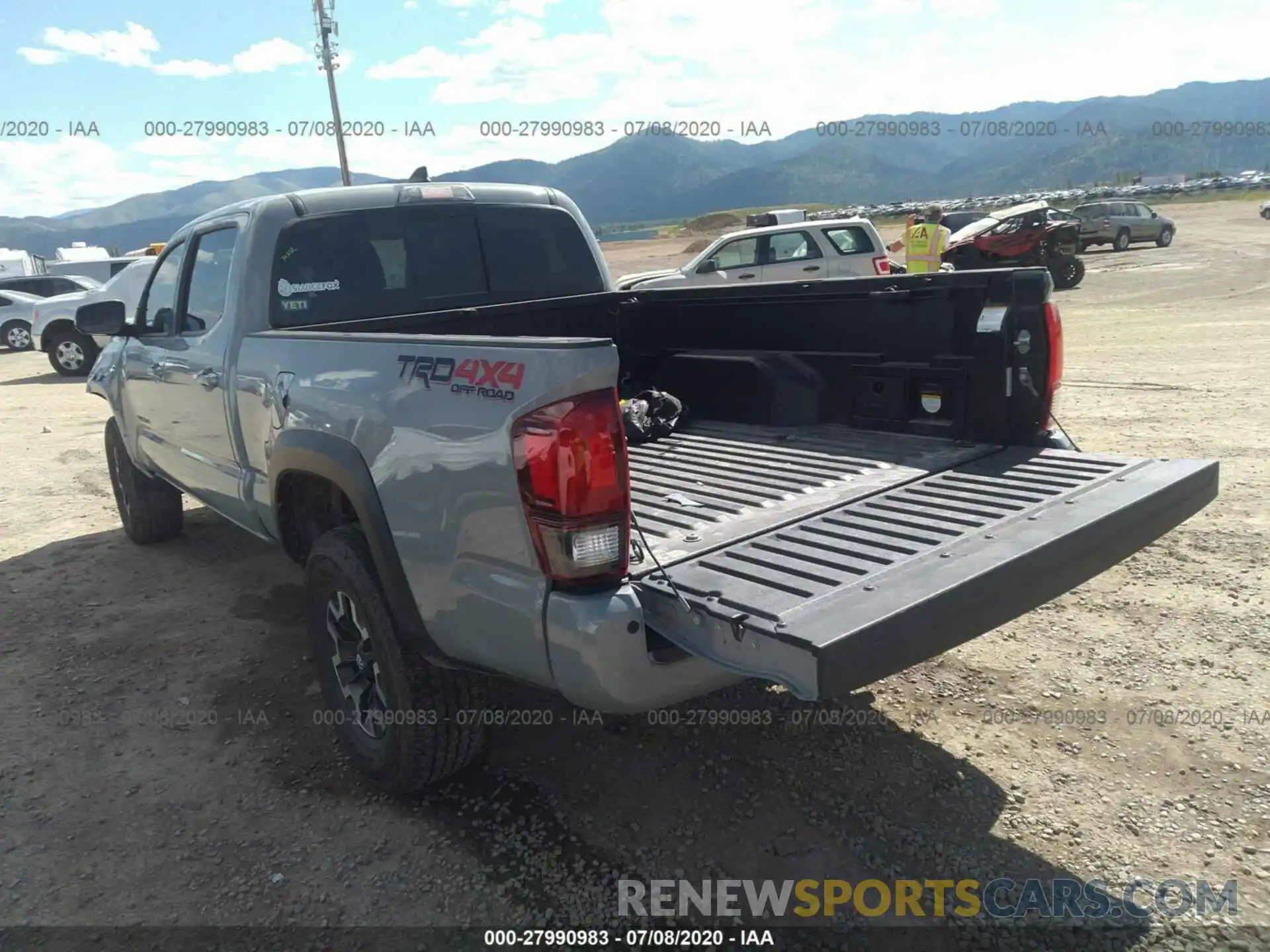 3 Photograph of a damaged car 3TMDZ5BN1KM077862 TOYOTA TACOMA 4WD 2019