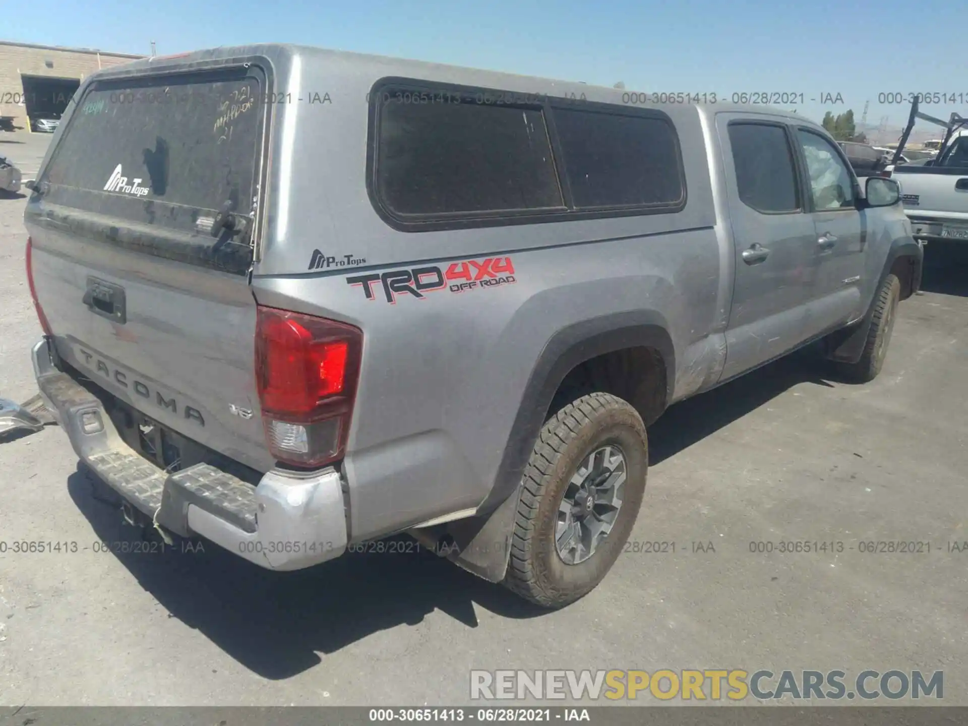 4 Фотография поврежденного автомобиля 3TMDZ5BN2KM056793 TOYOTA TACOMA 4WD 2019