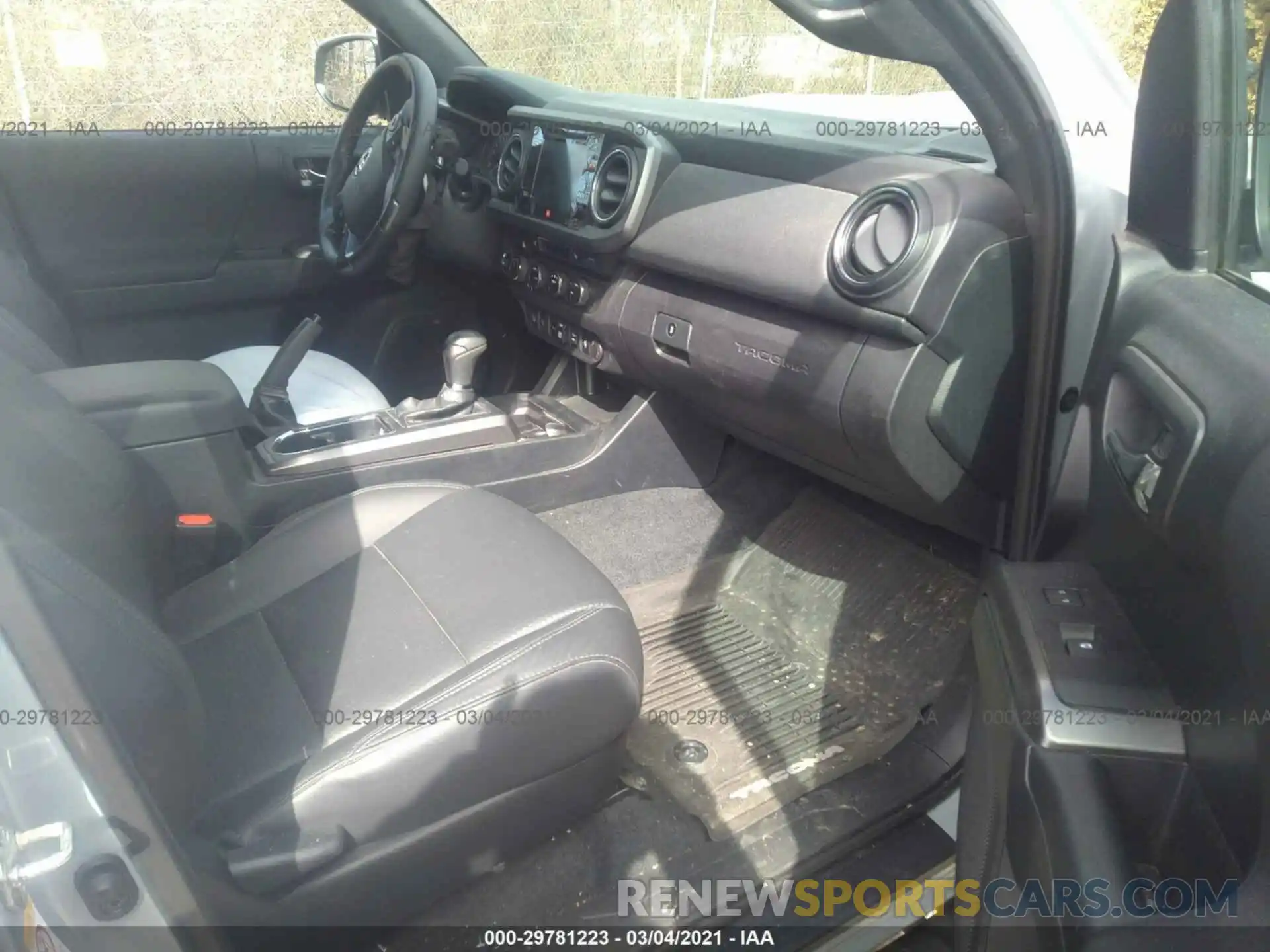 5 Photograph of a damaged car 3TMDZ5BN2KM061055 TOYOTA TACOMA 4WD 2019