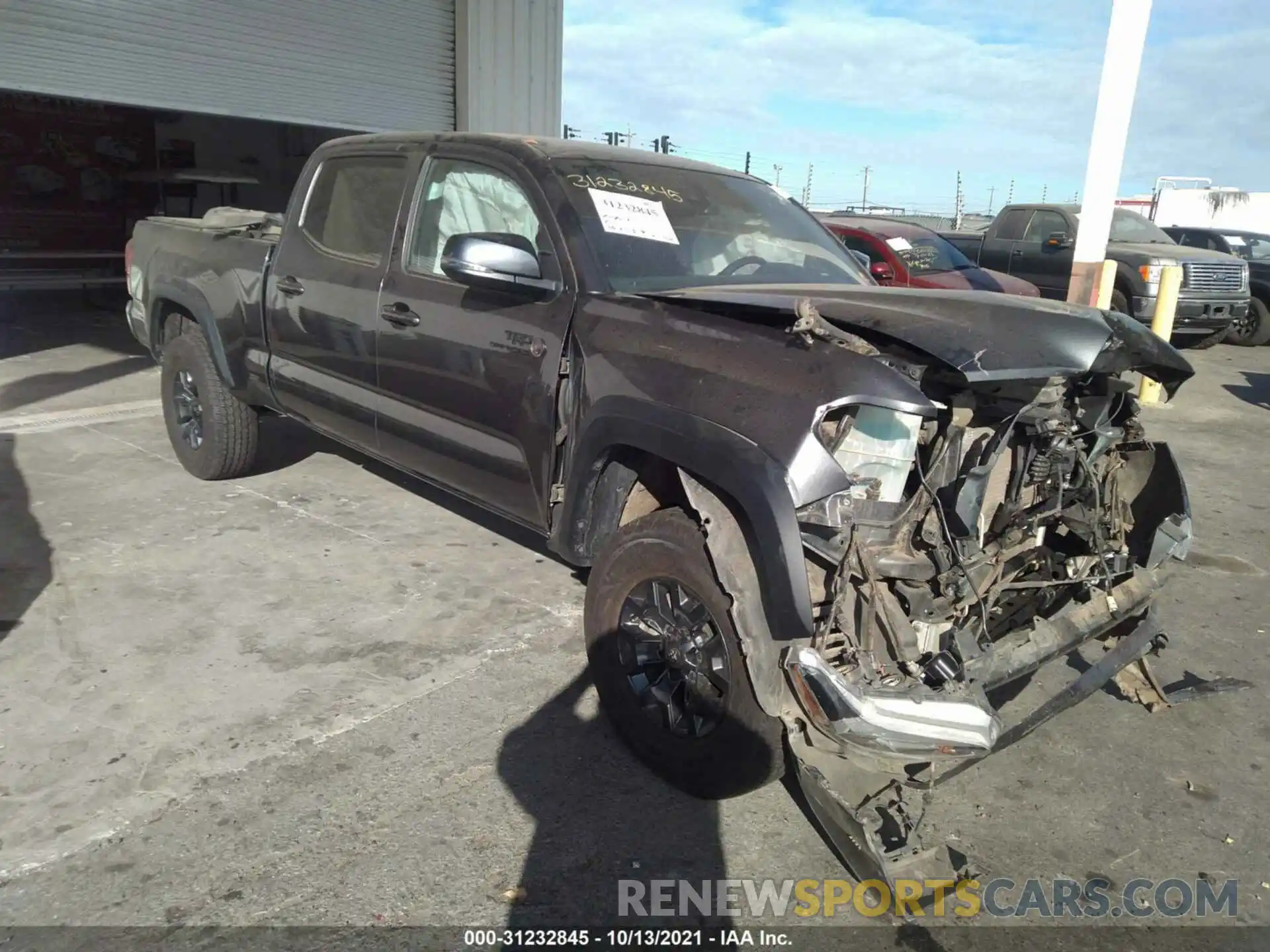 1 Photograph of a damaged car 3TMDZ5BN2KM068443 TOYOTA TACOMA 4WD 2019