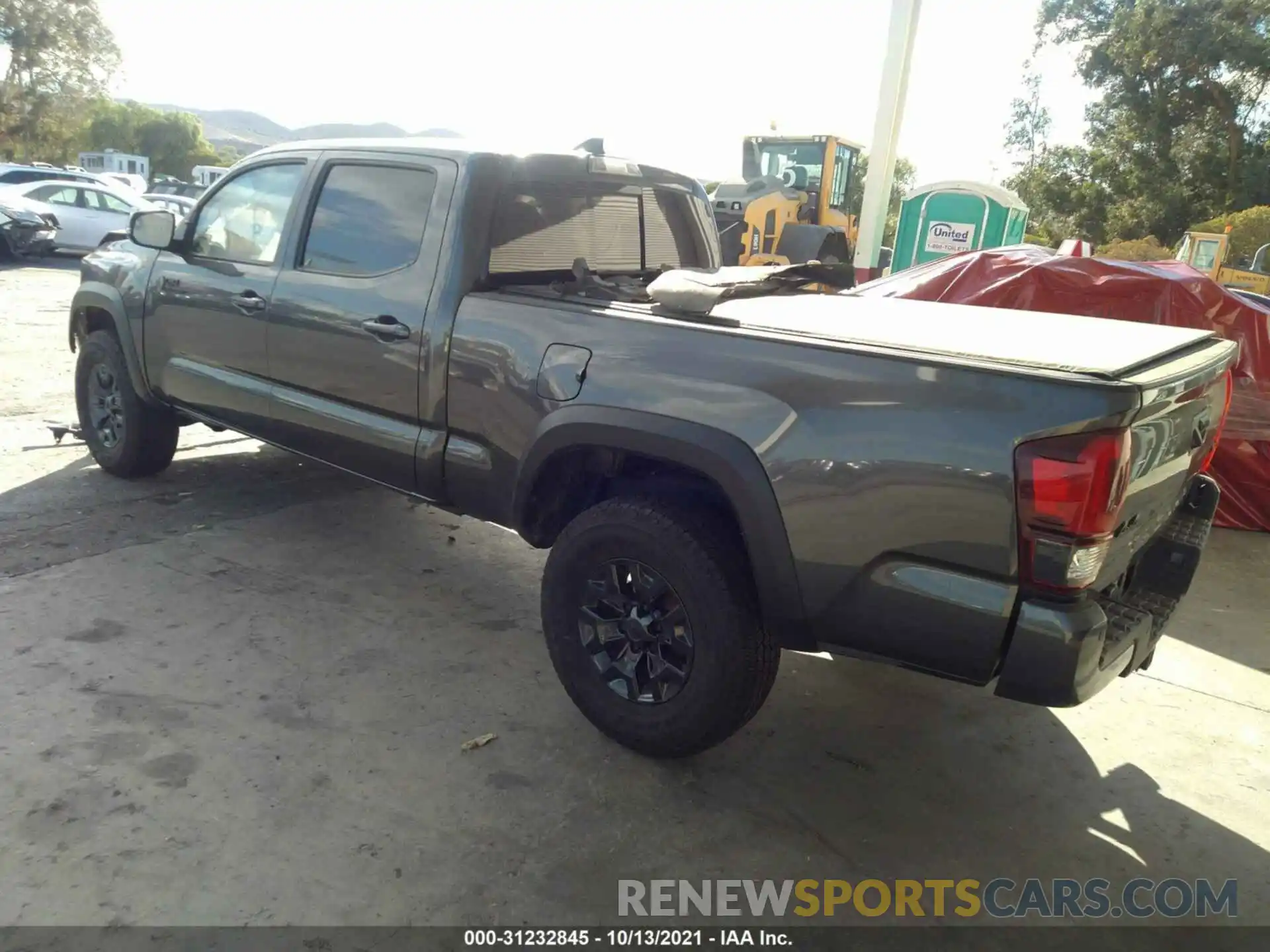 3 Фотография поврежденного автомобиля 3TMDZ5BN2KM068443 TOYOTA TACOMA 4WD 2019