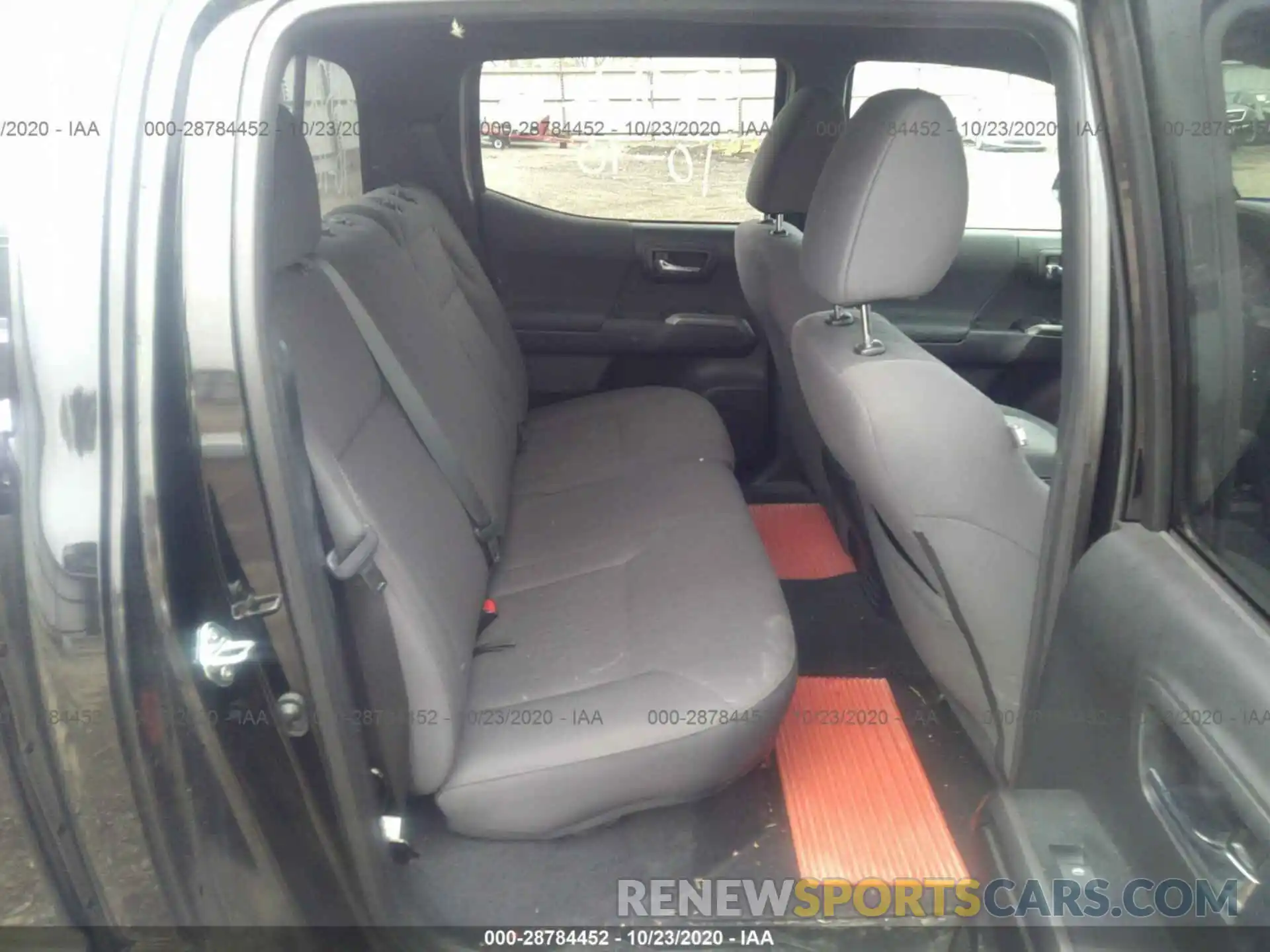 8 Photograph of a damaged car 3TMDZ5BN3KM059282 TOYOTA TACOMA 4WD 2019