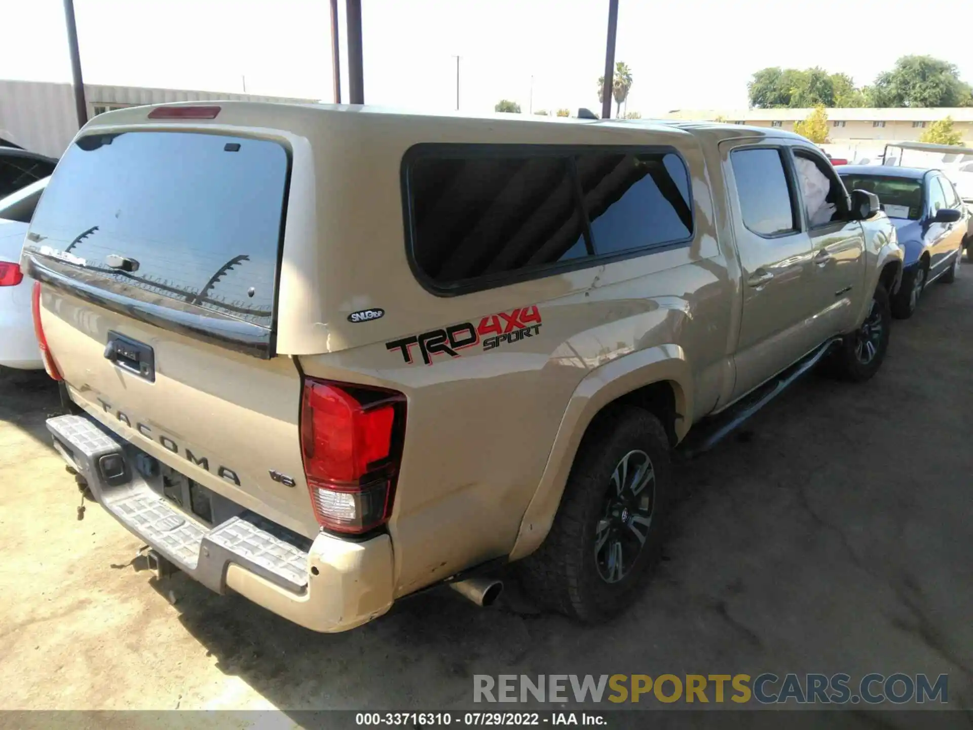 4 Фотография поврежденного автомобиля 3TMDZ5BN3KM068872 TOYOTA TACOMA 4WD 2019