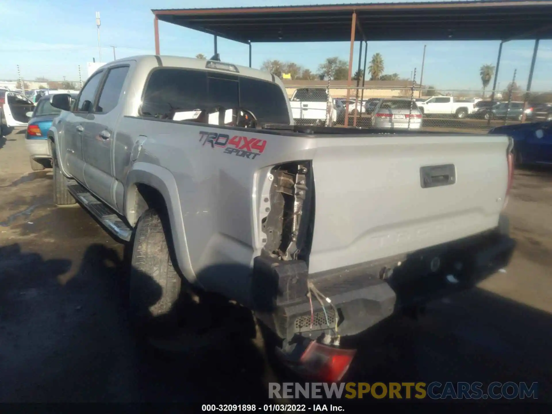 3 Photograph of a damaged car 3TMDZ5BN3KM070220 TOYOTA TACOMA 4WD 2019