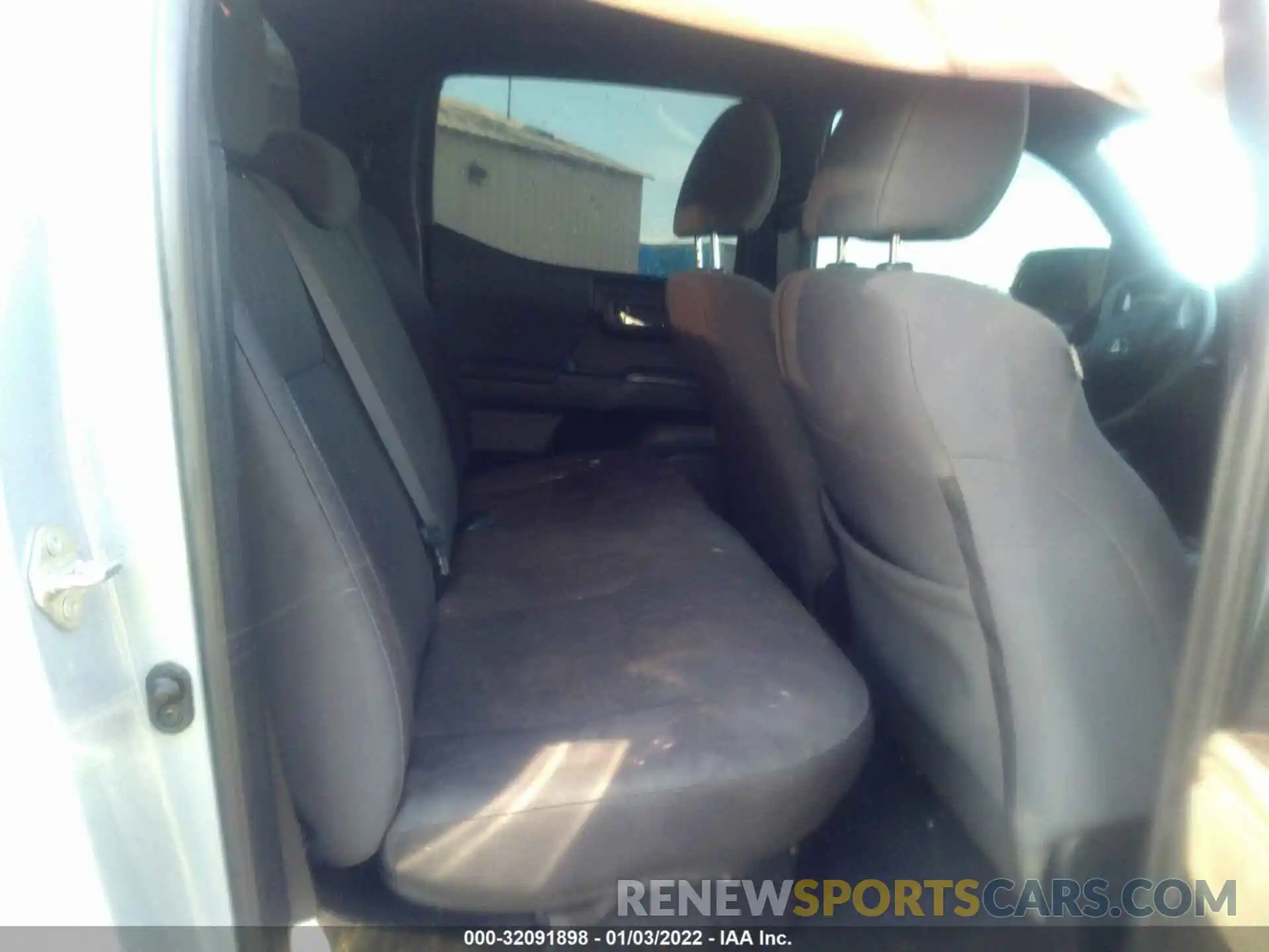 8 Photograph of a damaged car 3TMDZ5BN3KM070220 TOYOTA TACOMA 4WD 2019