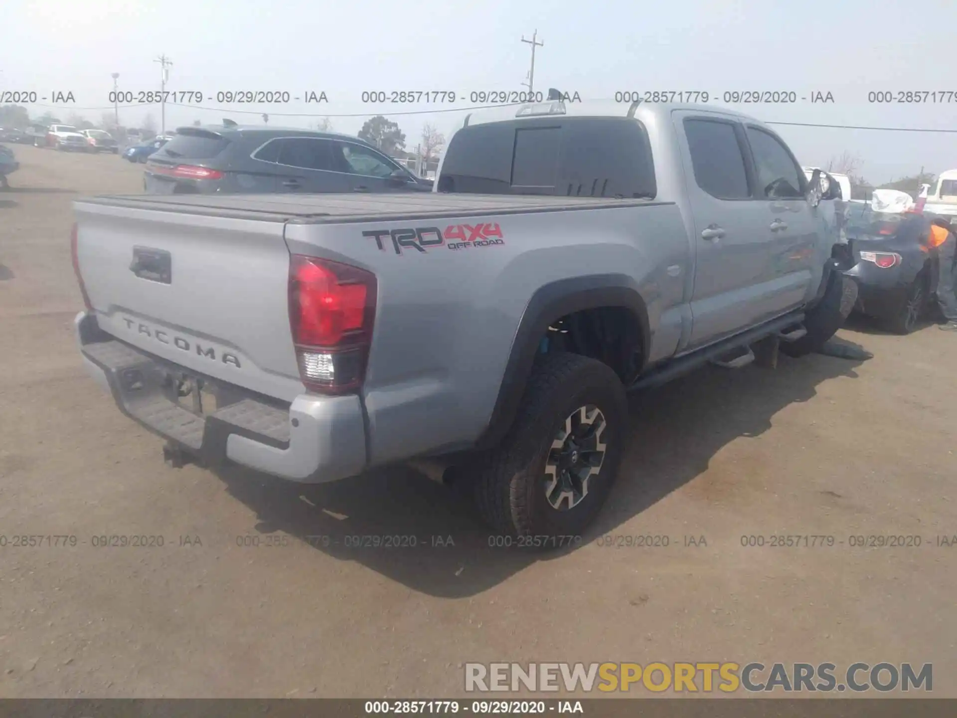 4 Фотография поврежденного автомобиля 3TMDZ5BN3KM073747 TOYOTA TACOMA 4WD 2019