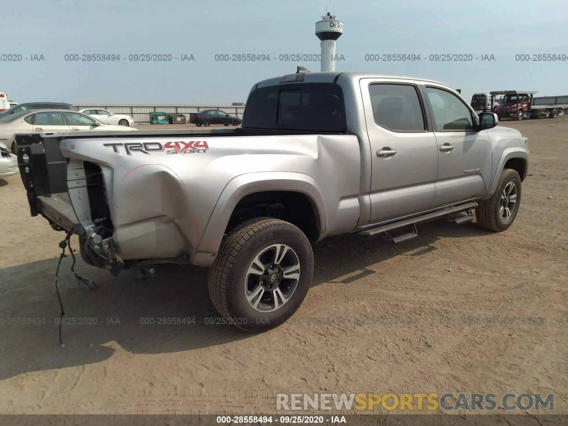 4 Фотография поврежденного автомобиля 3TMDZ5BN4KM070615 TOYOTA TACOMA 4WD 2019