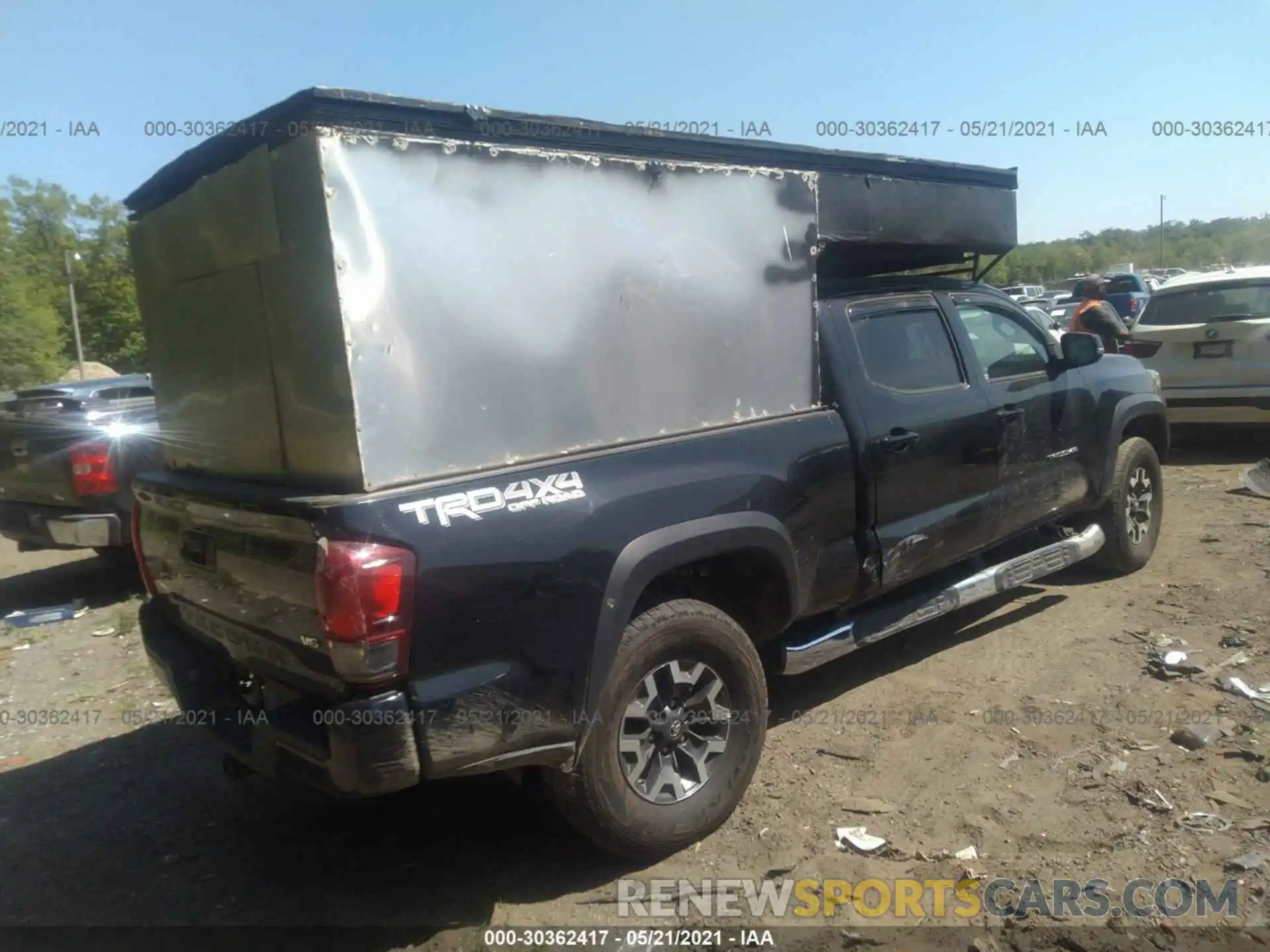 4 Фотография поврежденного автомобиля 3TMDZ5BN5KM065391 TOYOTA TACOMA 4WD 2019