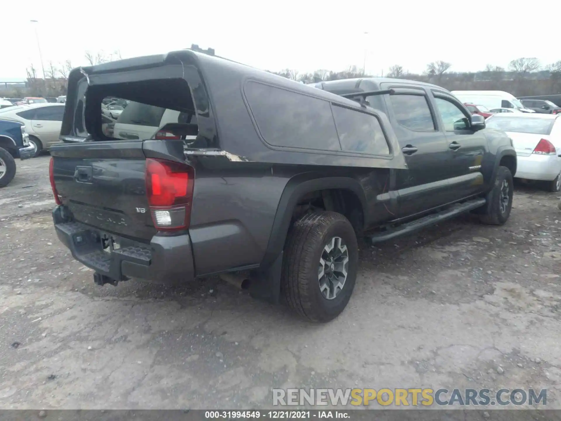 4 Фотография поврежденного автомобиля 3TMDZ5BN6KM060720 TOYOTA TACOMA 4WD 2019