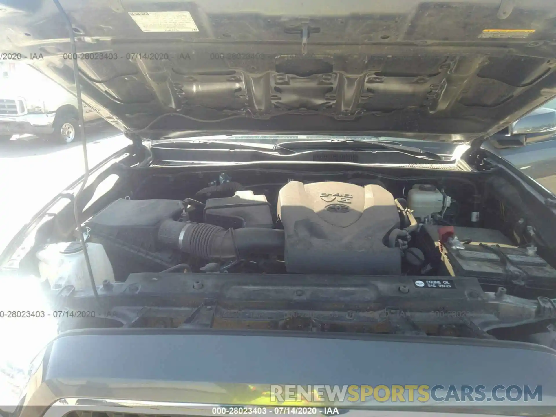 10 Photograph of a damaged car 3TMDZ5BN6KM068428 TOYOTA TACOMA 4WD 2019