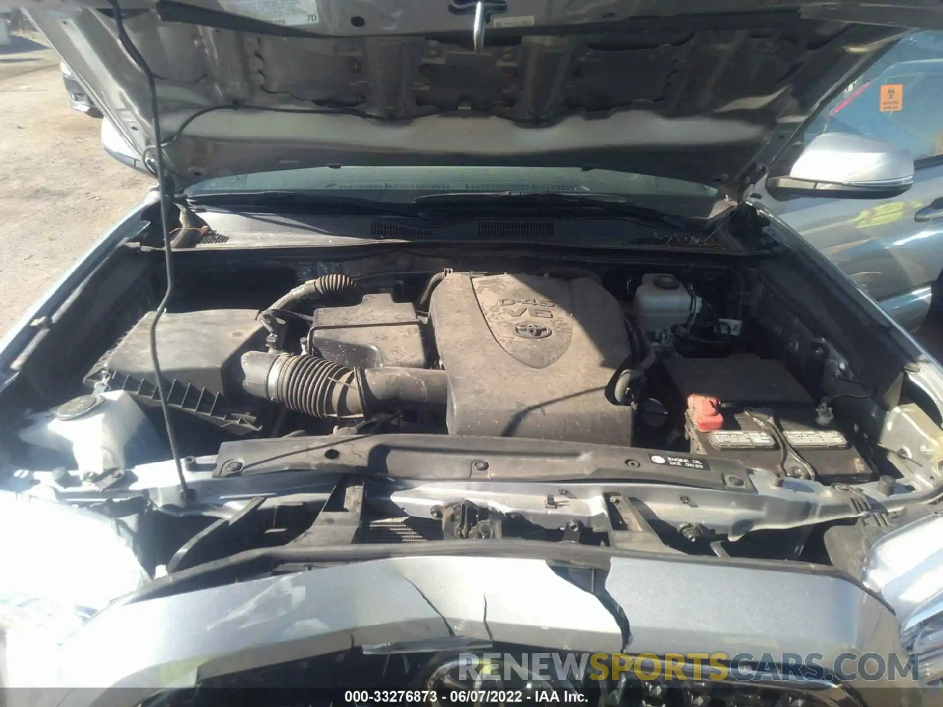 10 Photograph of a damaged car 3TMDZ5BN6KM072429 TOYOTA TACOMA 4WD 2019