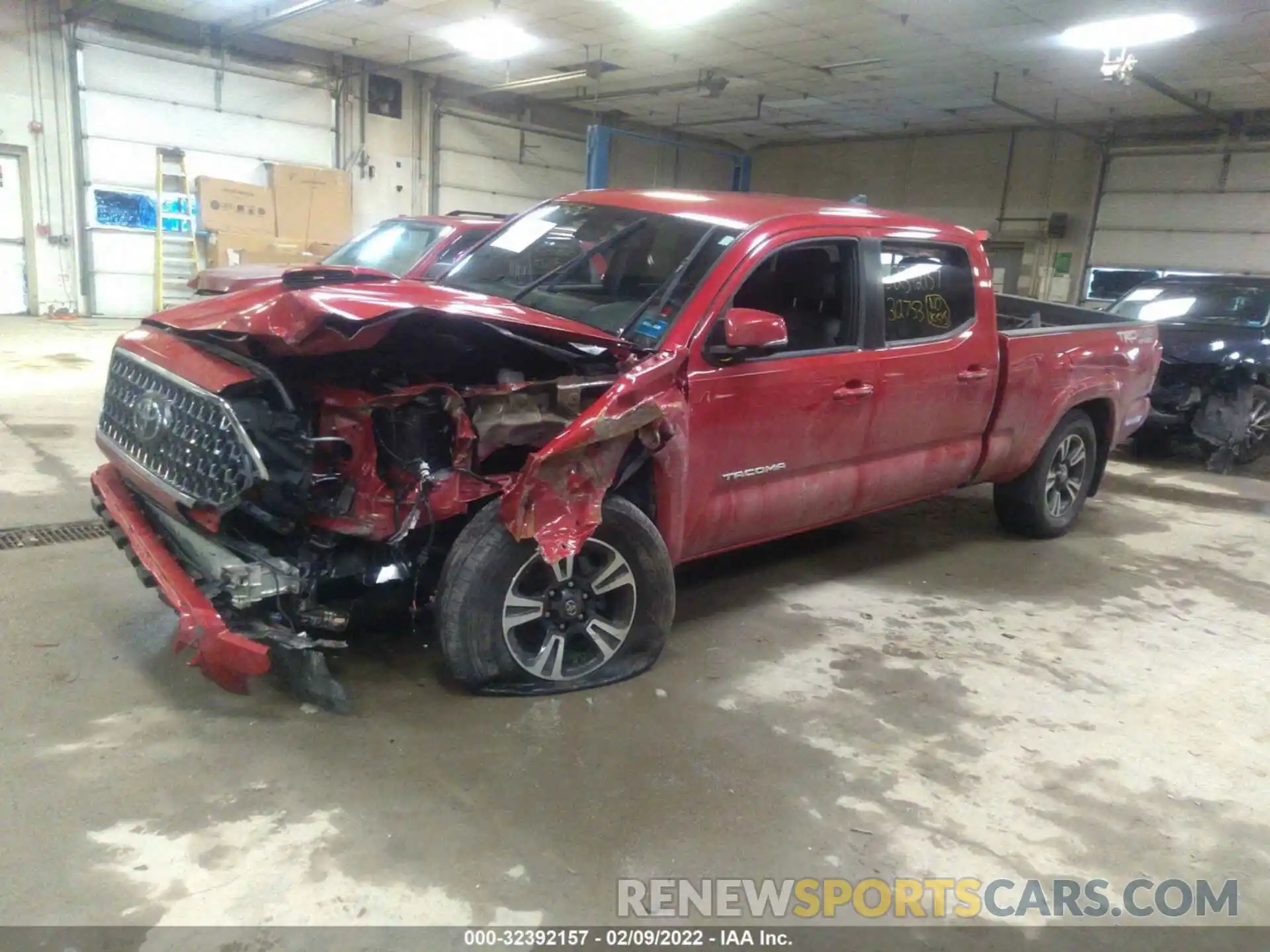 2 Photograph of a damaged car 3TMDZ5BN7KM060578 TOYOTA TACOMA 4WD 2019