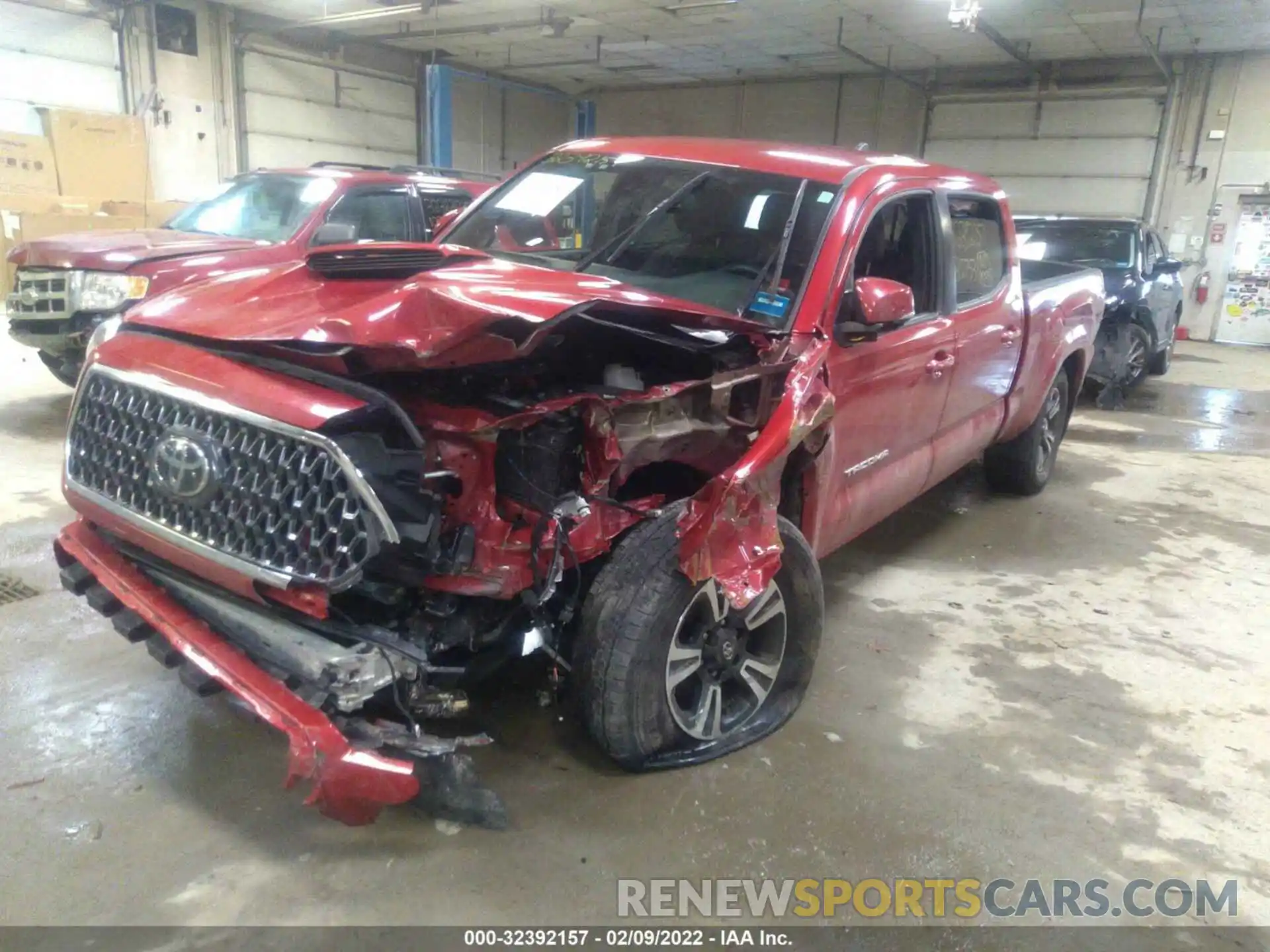 6 Photograph of a damaged car 3TMDZ5BN7KM060578 TOYOTA TACOMA 4WD 2019