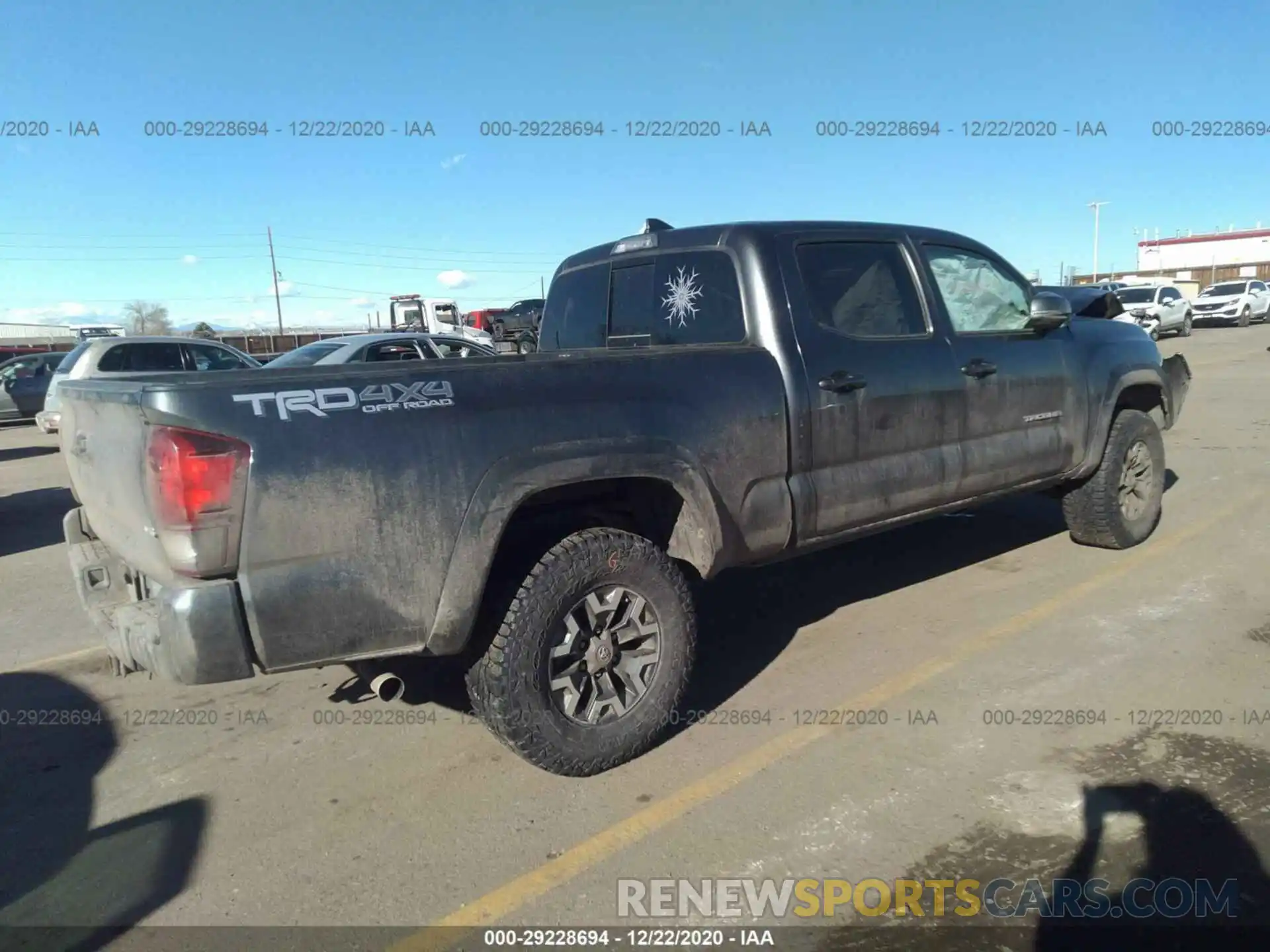 4 Photograph of a damaged car 3TMDZ5BN7KM073265 TOYOTA TACOMA 4WD 2019