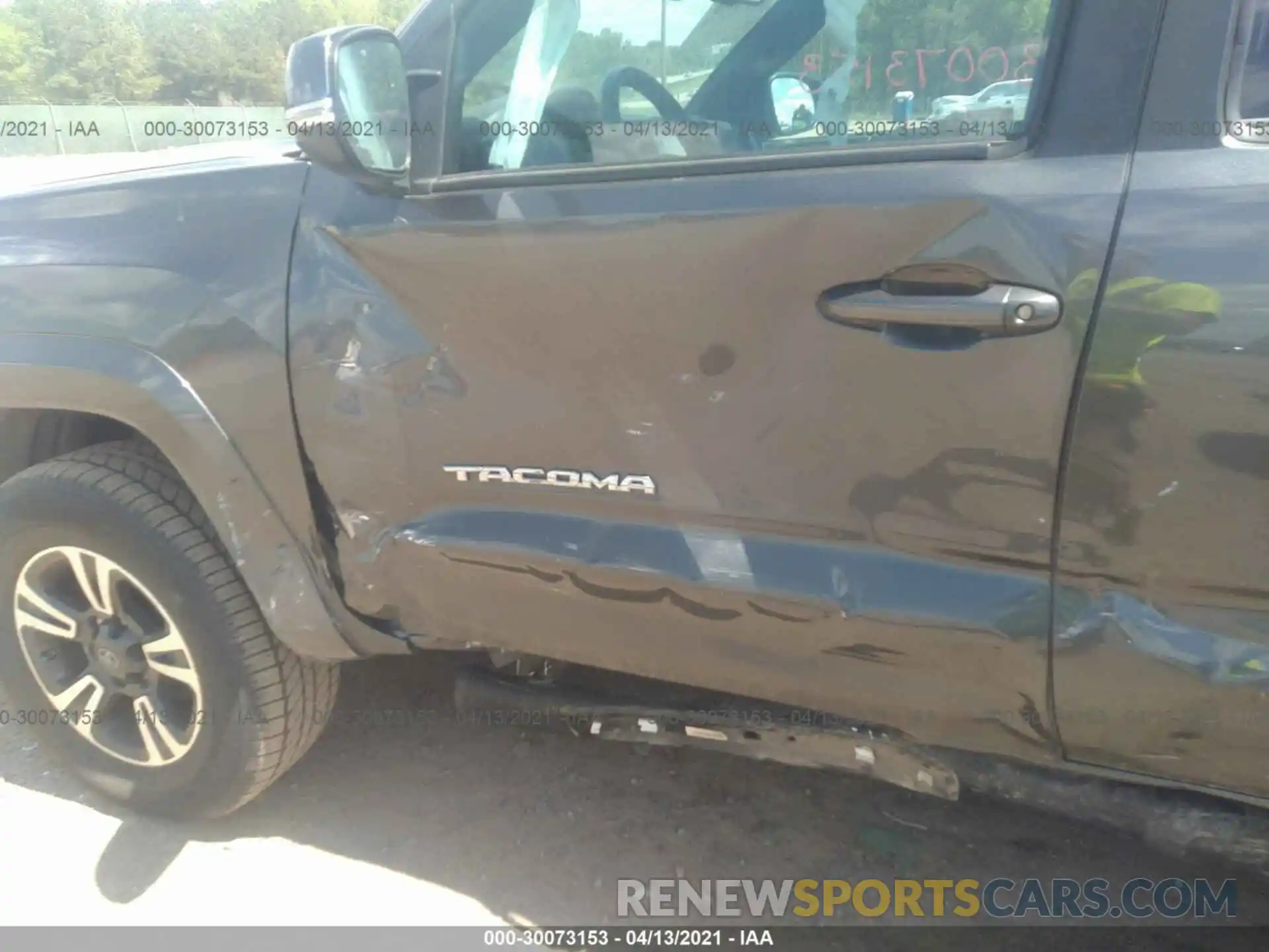 6 Photograph of a damaged car 3TMDZ5BN8KM067068 TOYOTA TACOMA 4WD 2019