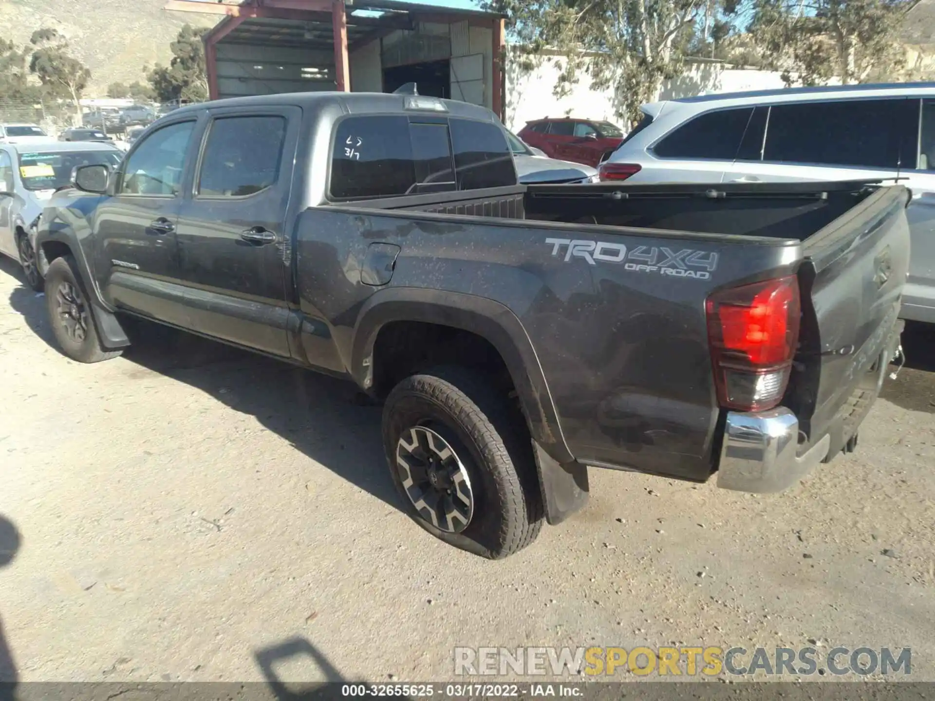 3 Photograph of a damaged car 3TMDZ5BN8KM067572 TOYOTA TACOMA 4WD 2019