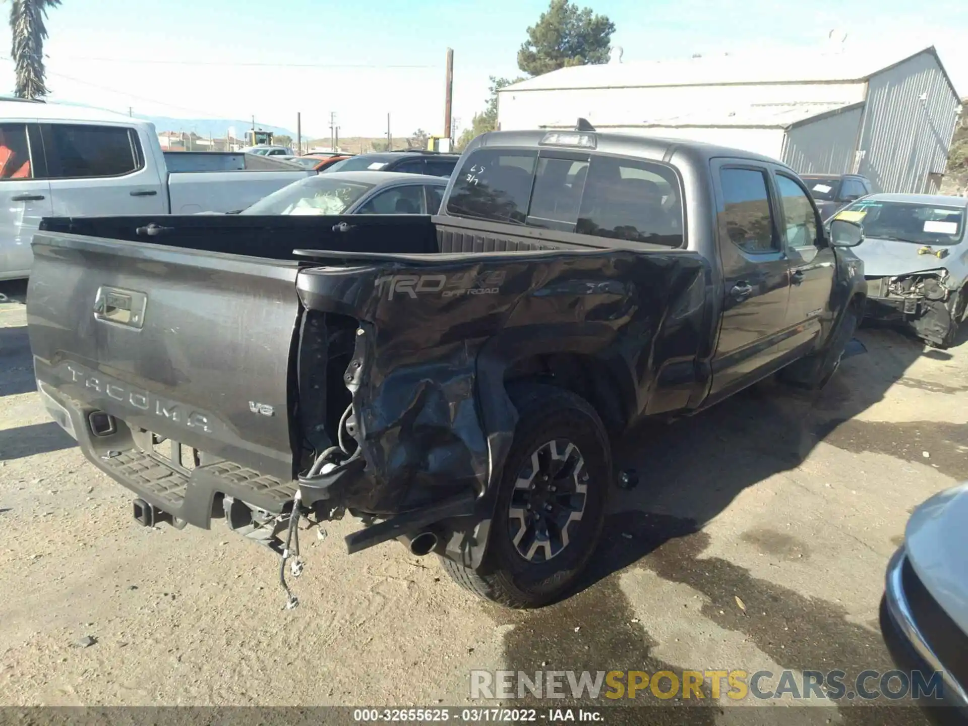 4 Photograph of a damaged car 3TMDZ5BN8KM067572 TOYOTA TACOMA 4WD 2019