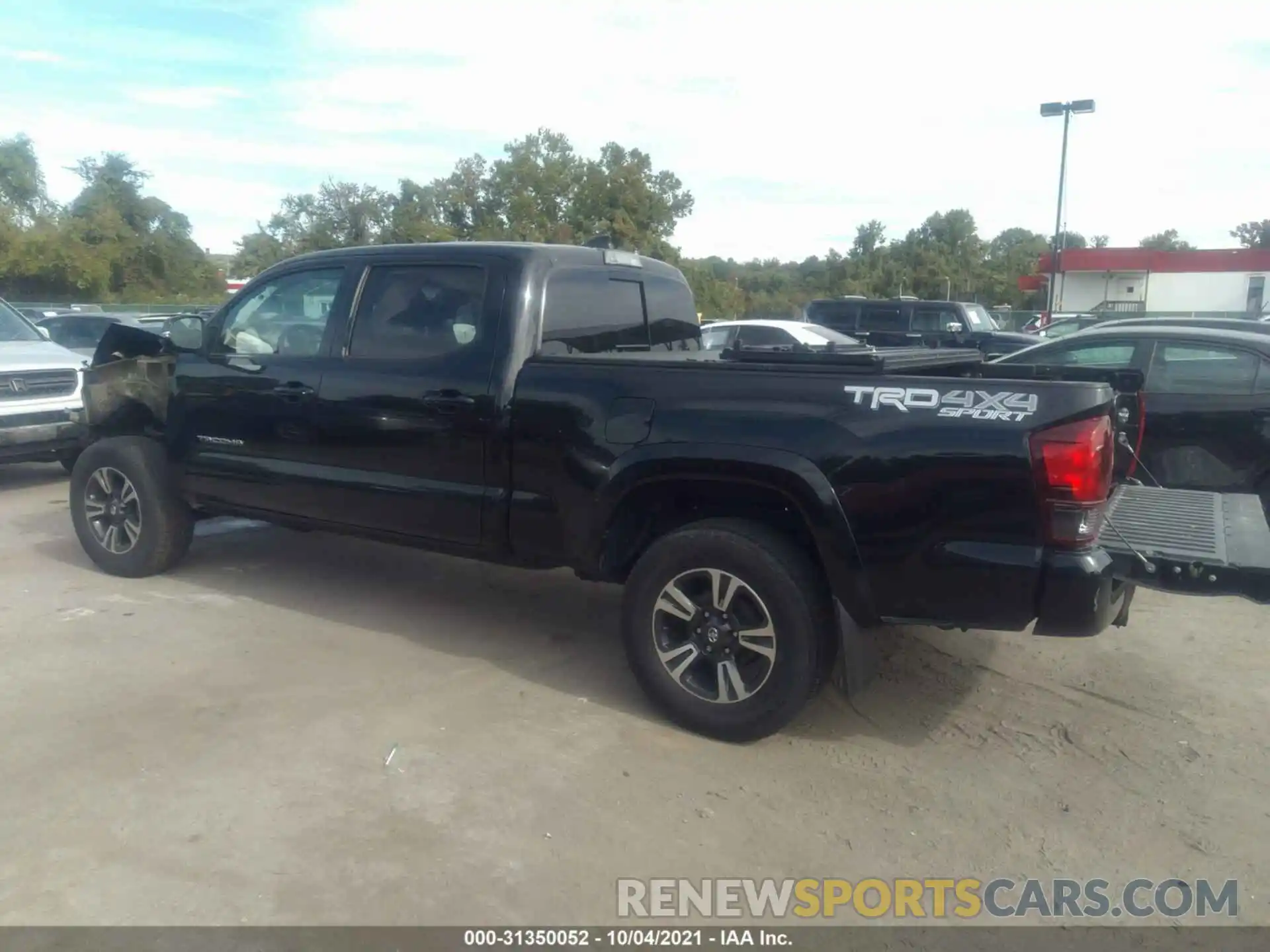 3 Photograph of a damaged car 3TMDZ5BN8KM068477 TOYOTA TACOMA 4WD 2019