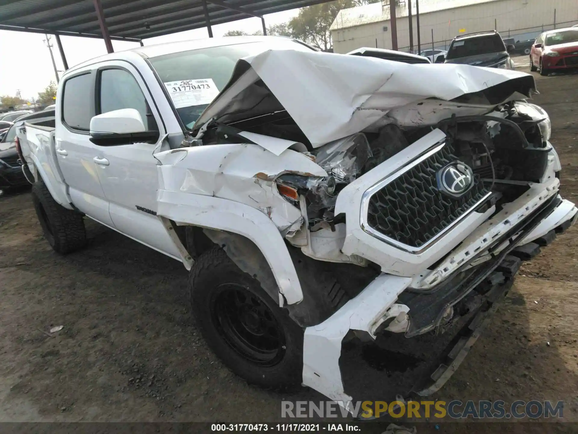 1 Photograph of a damaged car 3TMDZ5BN8KM069855 TOYOTA TACOMA 4WD 2019