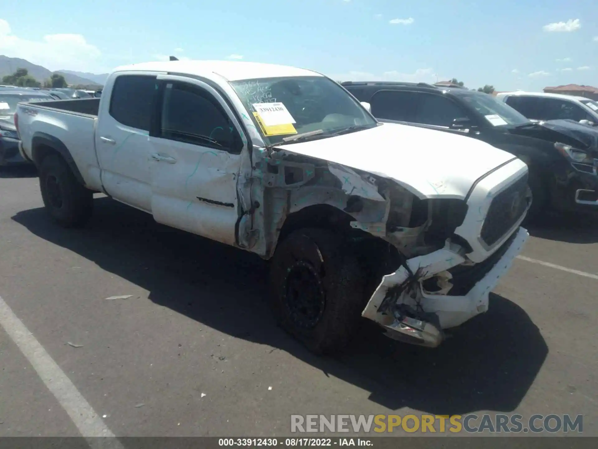 1 Photograph of a damaged car 3TMDZ5BN8KM072237 TOYOTA TACOMA 4WD 2019