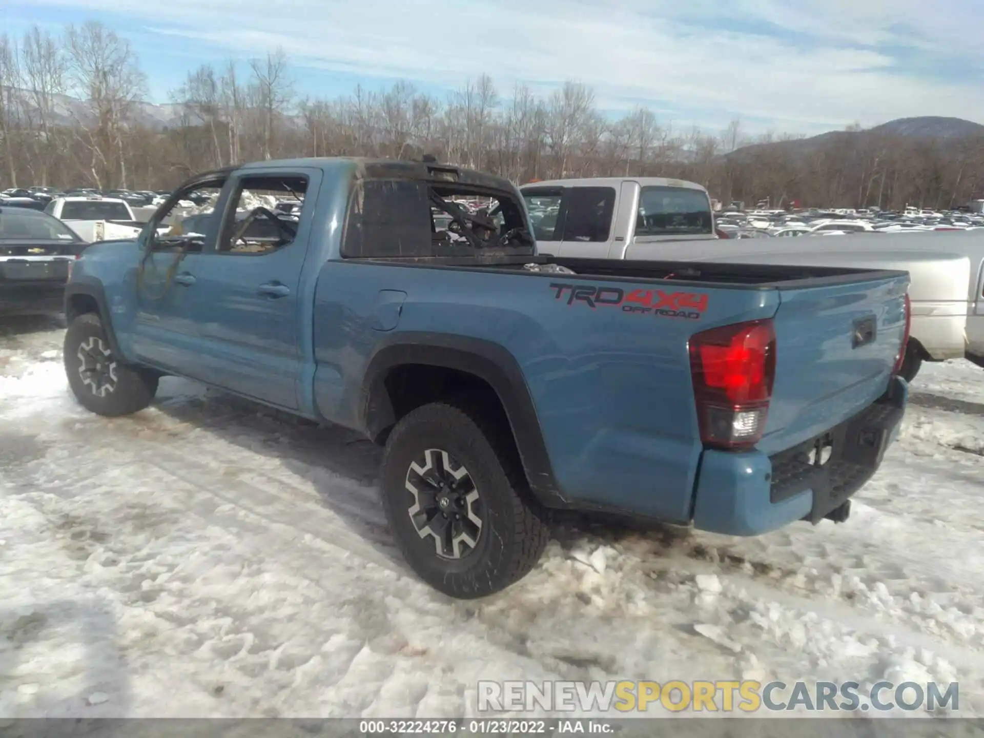 3 Photograph of a damaged car 3TMDZ5BN9KM055978 TOYOTA TACOMA 4WD 2019