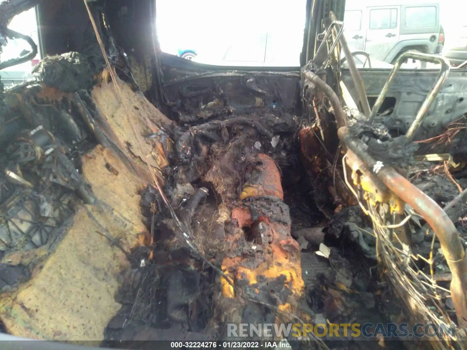 8 Photograph of a damaged car 3TMDZ5BN9KM055978 TOYOTA TACOMA 4WD 2019